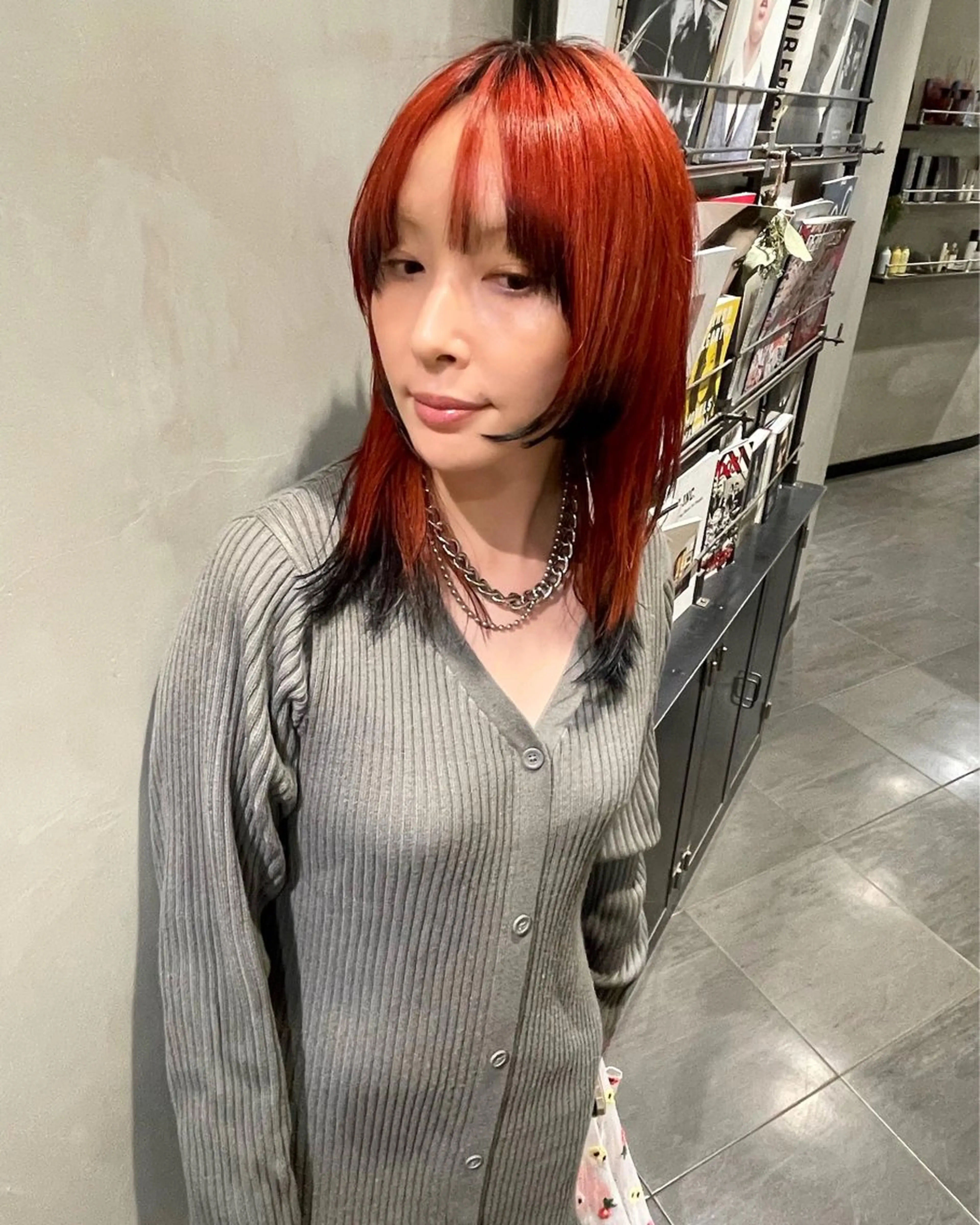 ミディアム カラー カット ヘアカラー トリートメント 優 作のヘアスタイル