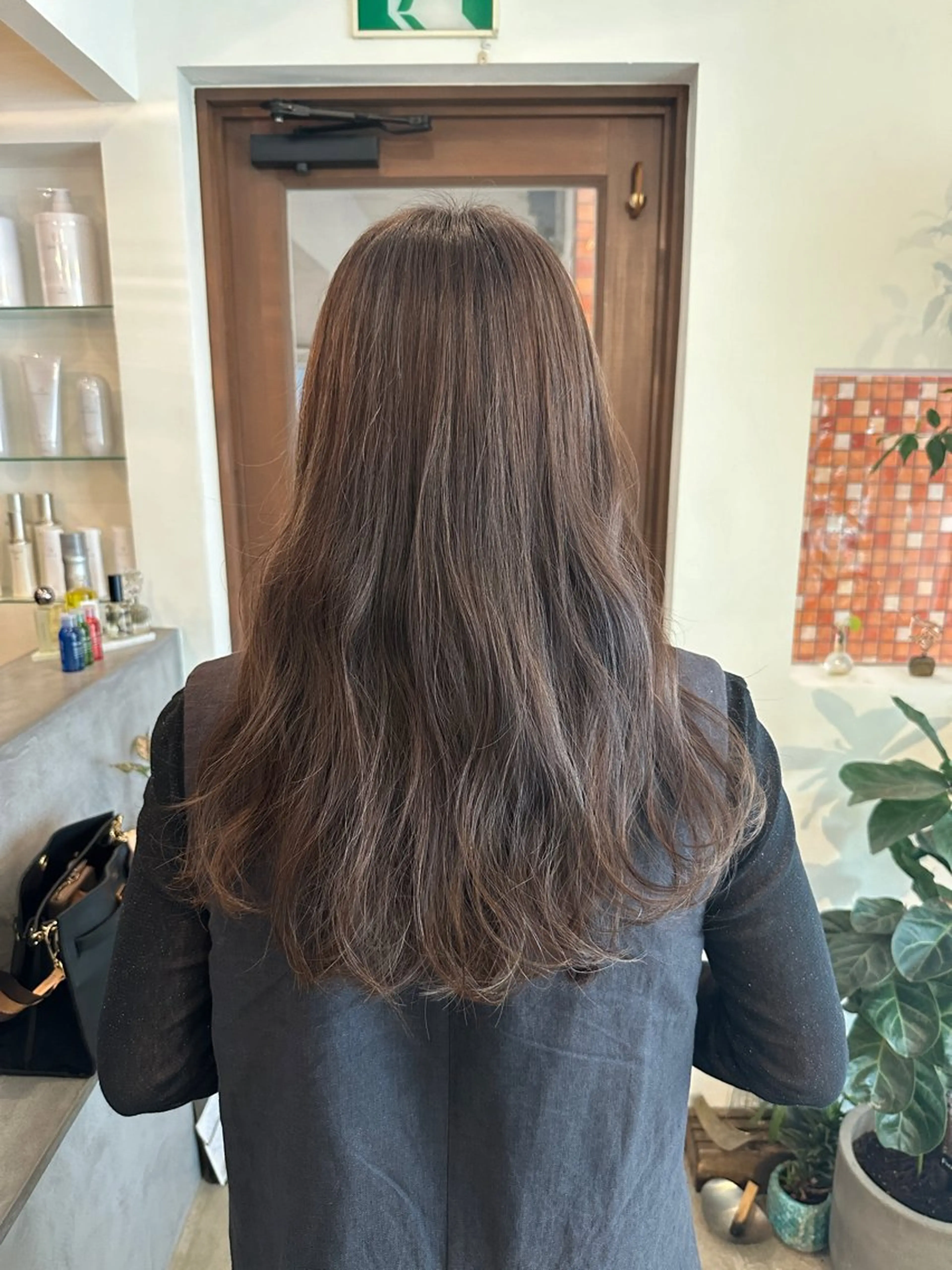 ロング THOiRY 栄所属・縮毛矯正/髪質改善/ 伊藤愛のヘアスタイル