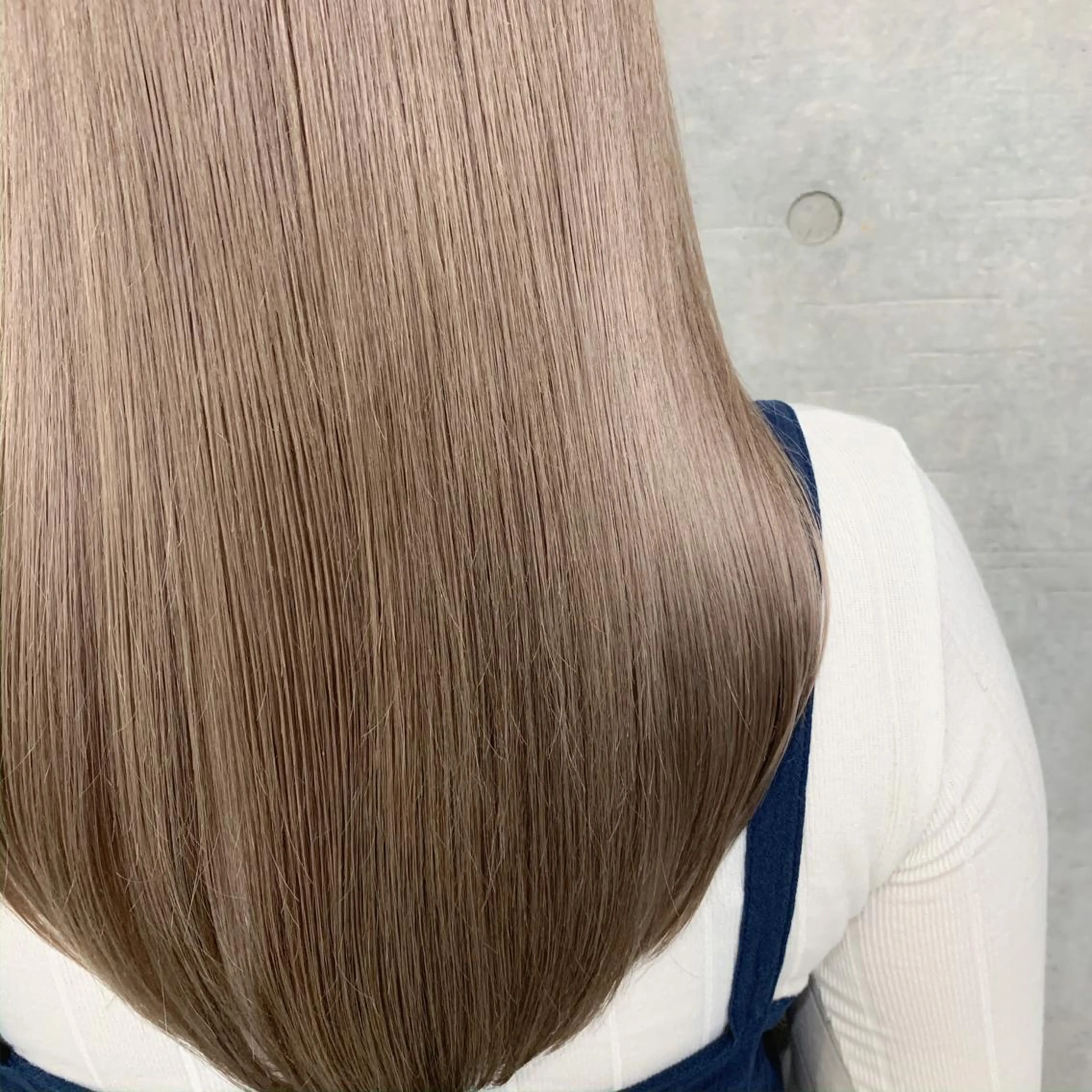 ミディアム カラー アディクシーカラー アクアカラー アッシュ バレイヤージュ ベージュカラー ヘアカラー トリートメント Lome'所属・✨ブリーチマスター✨ オクヤマヨウスケのヘアスタイル