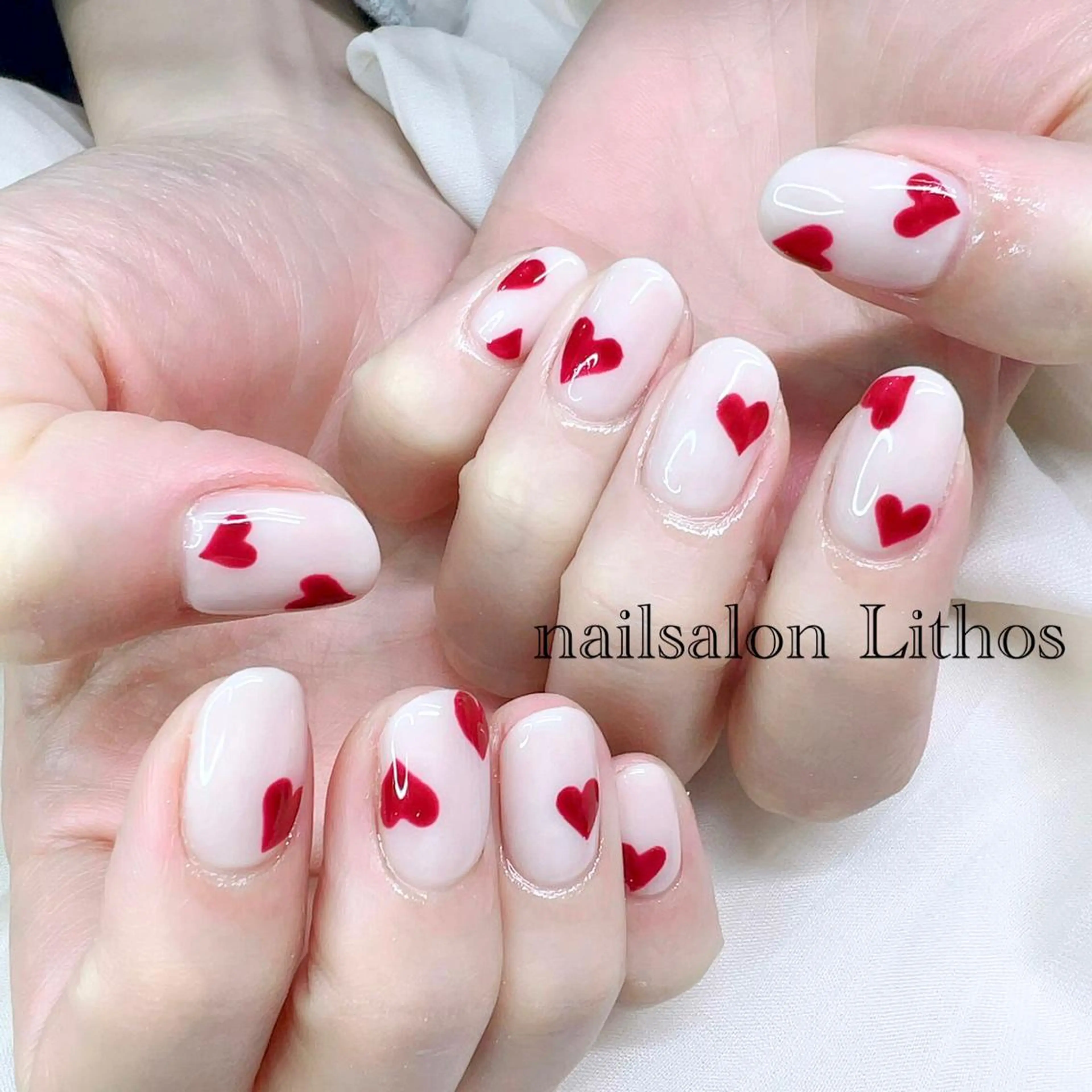 ネイル ハート ハンドネイル nailsalon Lithos所属・nailsalon Recontreのネイルデザイン