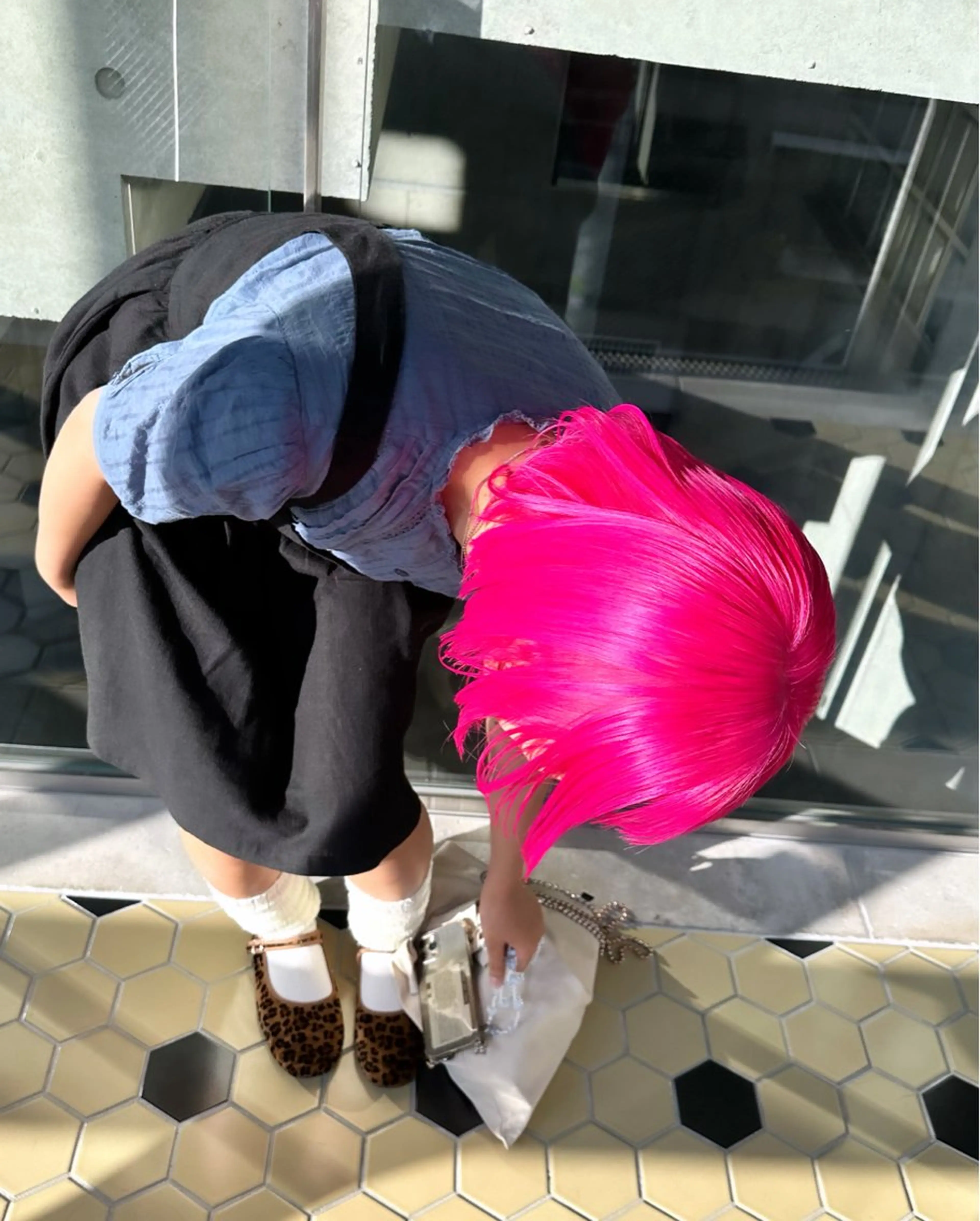 カラー 抜きっぱなしブロンド ササキカズマのヘアスタイル
