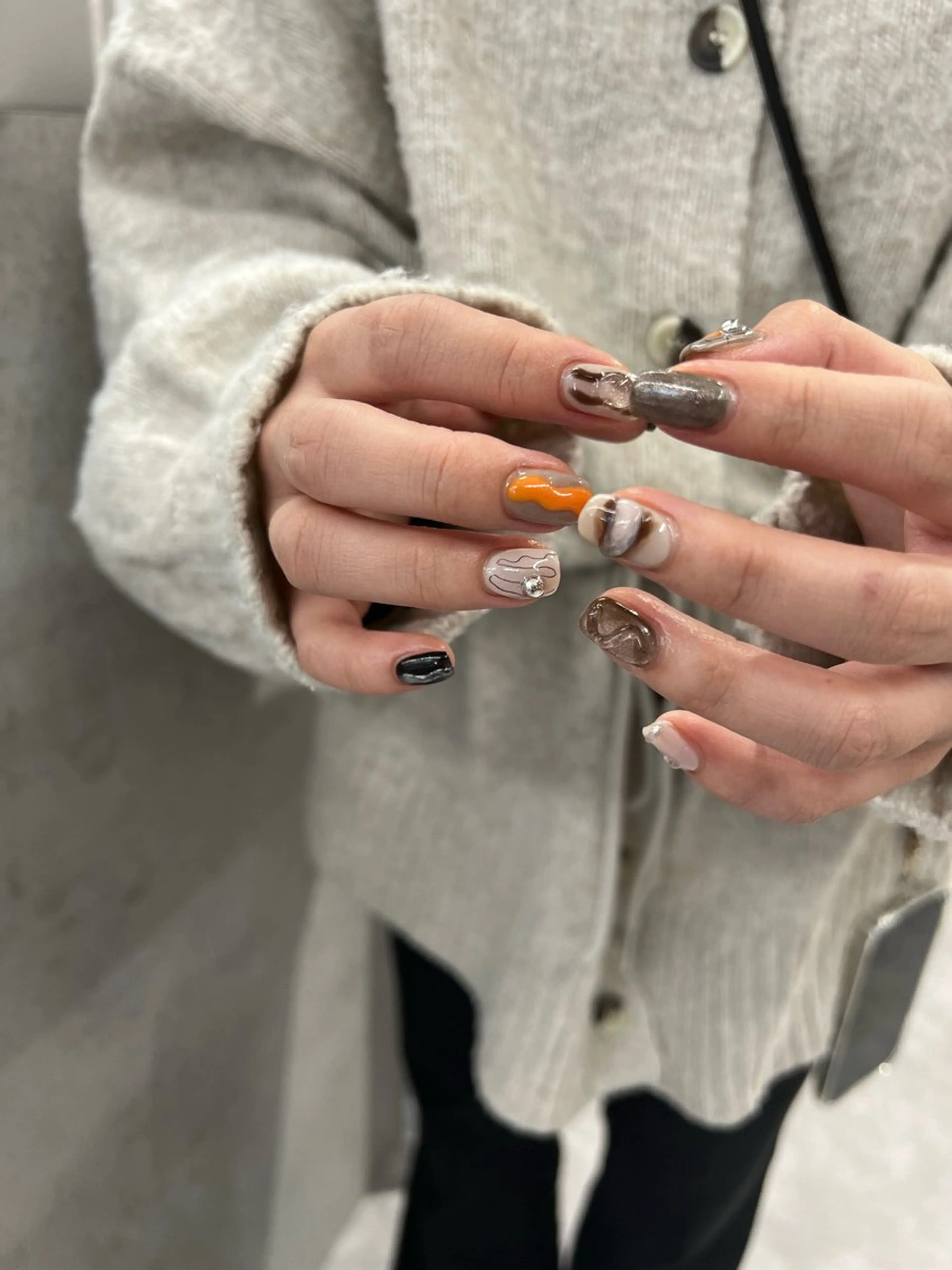 ネイル フラッシュネイル ジェルネイル 韓国ネイル 持ち込み ニュアンスネイル ハンドネイル ハンドケア Bana_ Nailのネイルデザイン