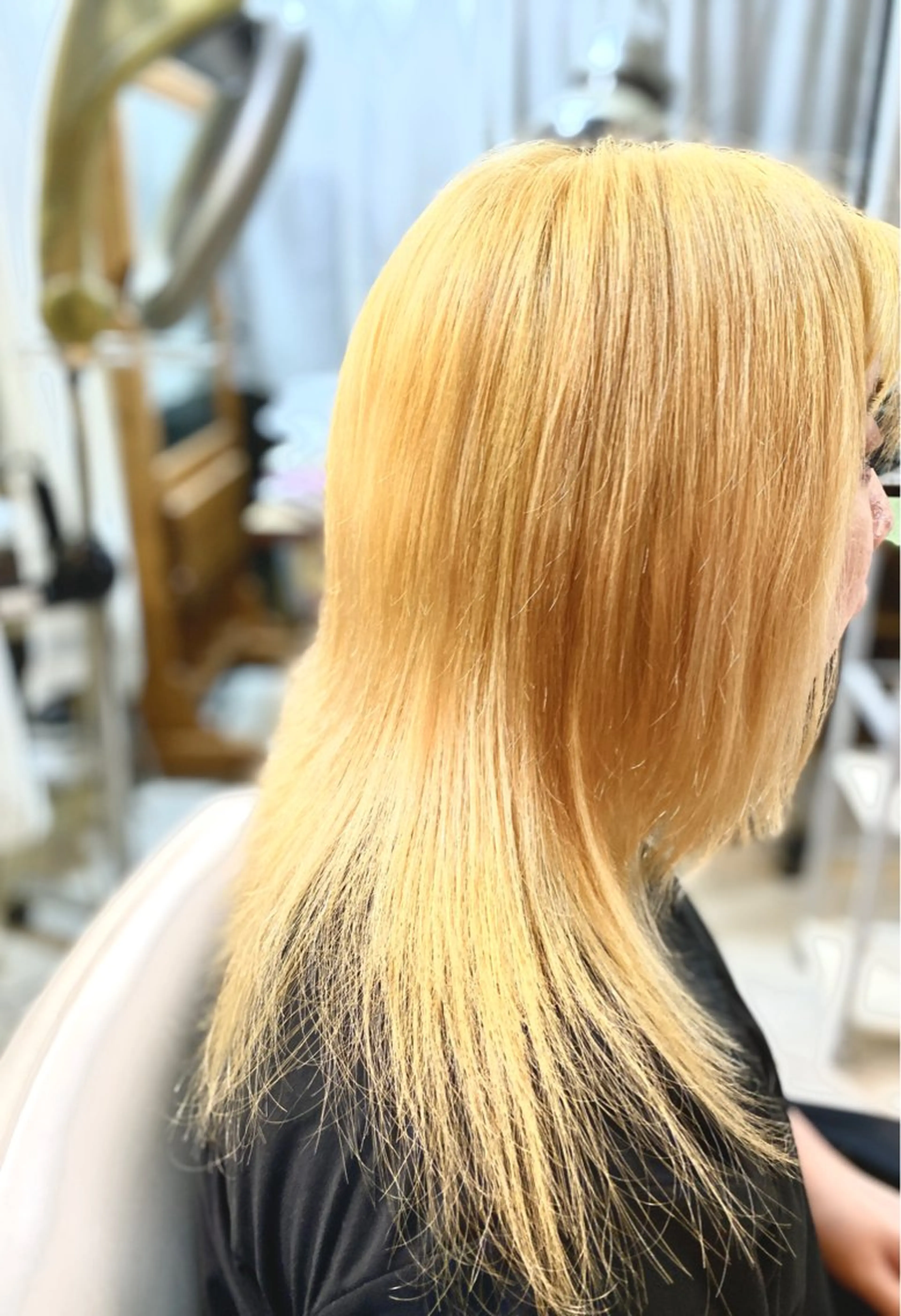 セミロング カラー CRADLE Takeuchiのヘアスタイル