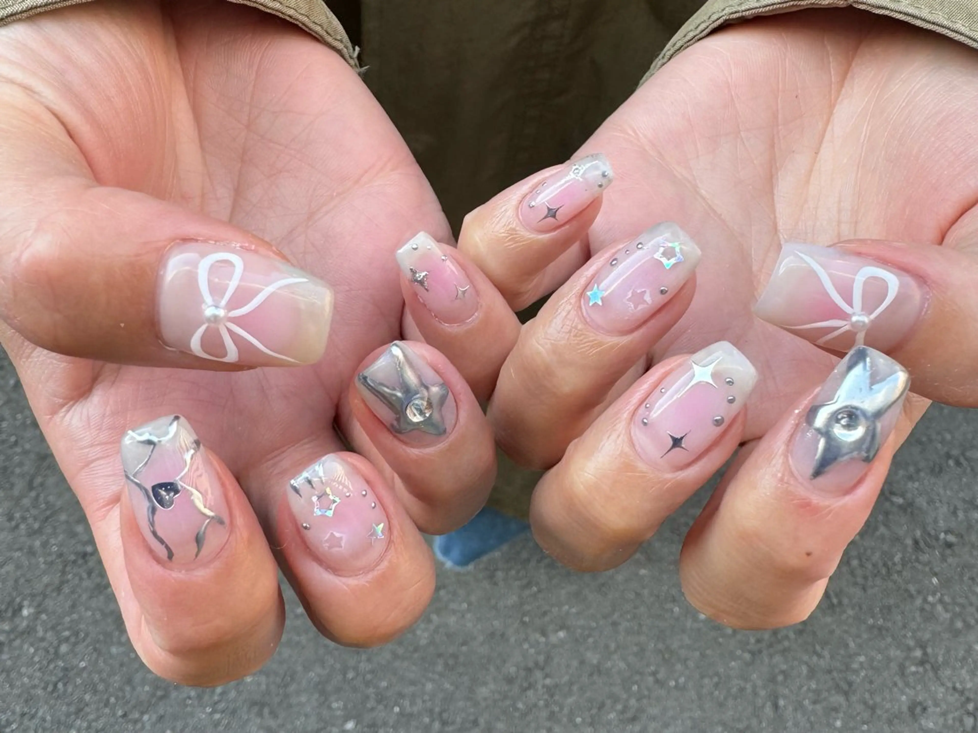 ネイル チークネイル 韓国ネイル ニュアンスネイル リボン MH_ Nailのネイルデザイン