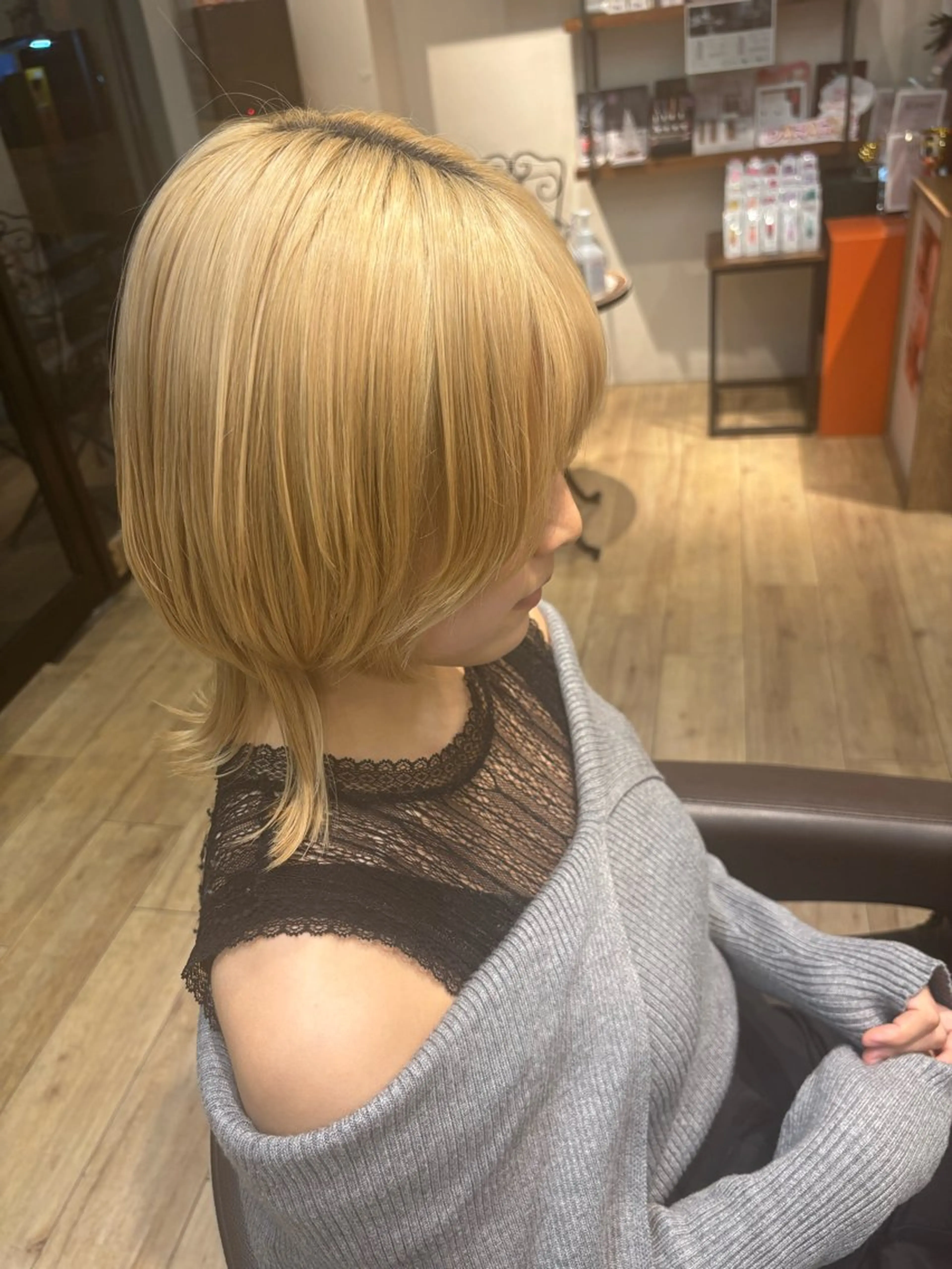 セミロング カット ゆうこ🍀艶カラー/ ストレート/艶髪のヘアスタイル