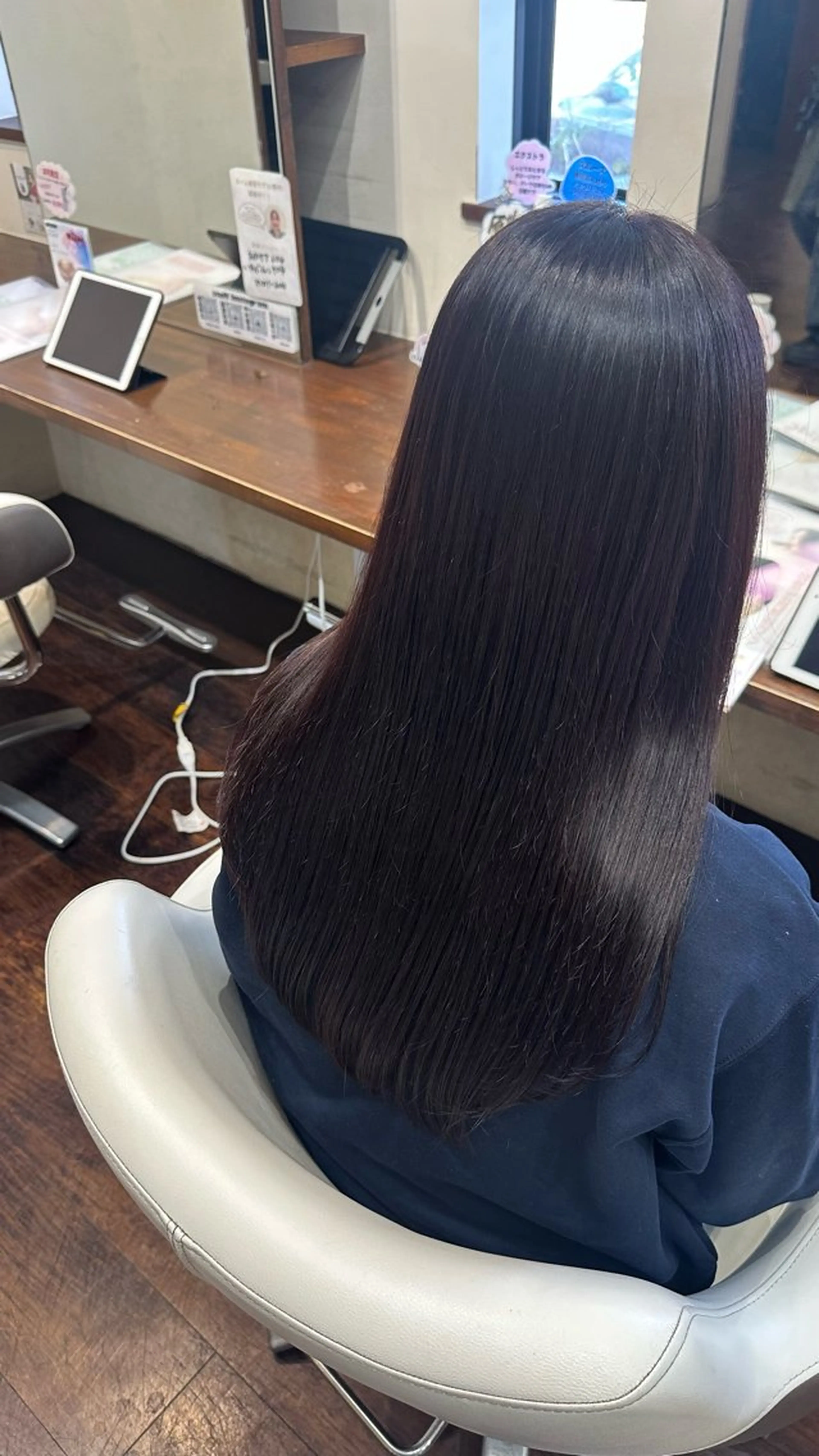 ロング 縮毛矯正 ぴーす/縮毛矯正 /ナチュラルカラーのヘアスタイル