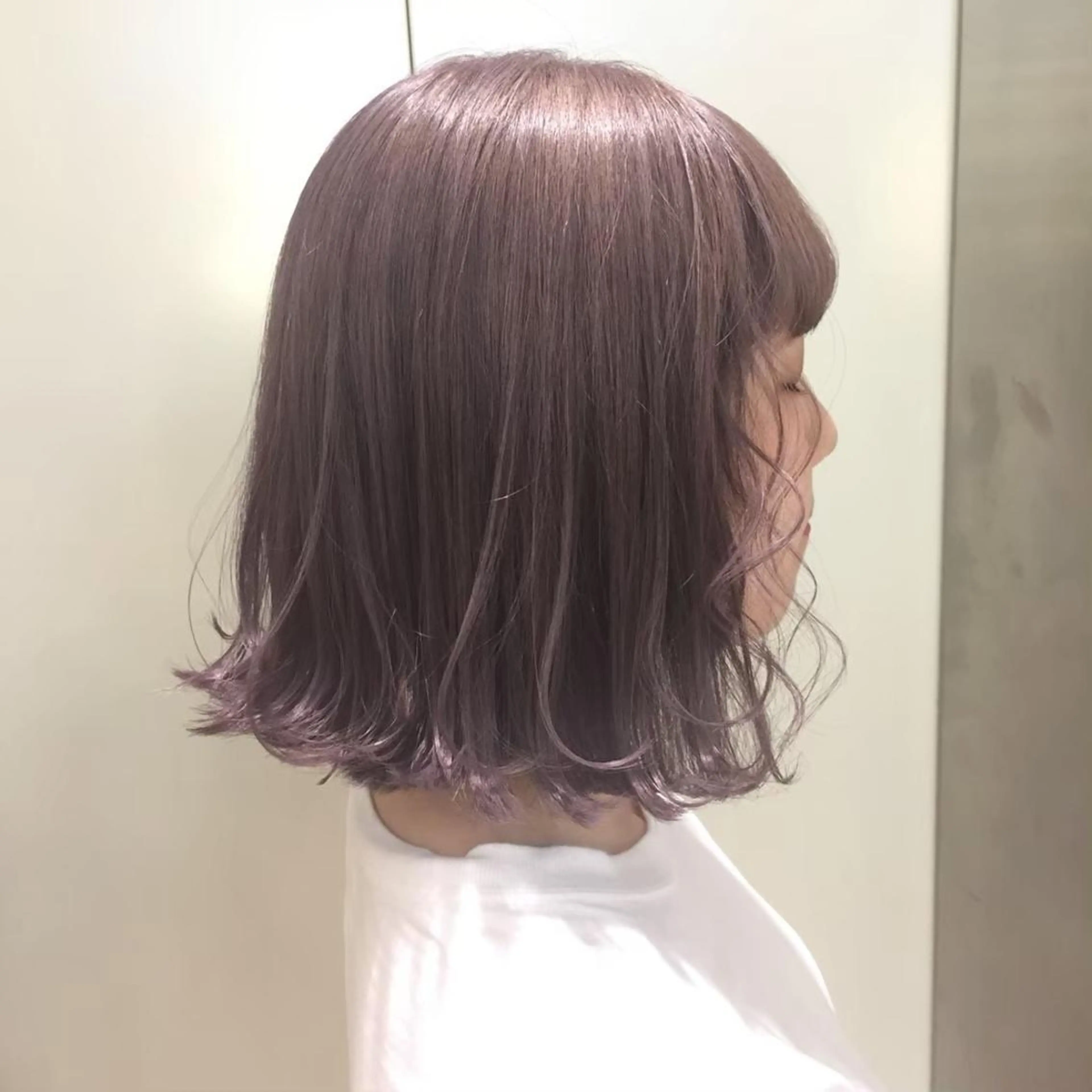 ミディアム カラー グレージュ ラベンダーカラー ラベンダーグレージュ ラベンダーグレー 遠藤沙也加 /レイヤーカットのヘアスタイル