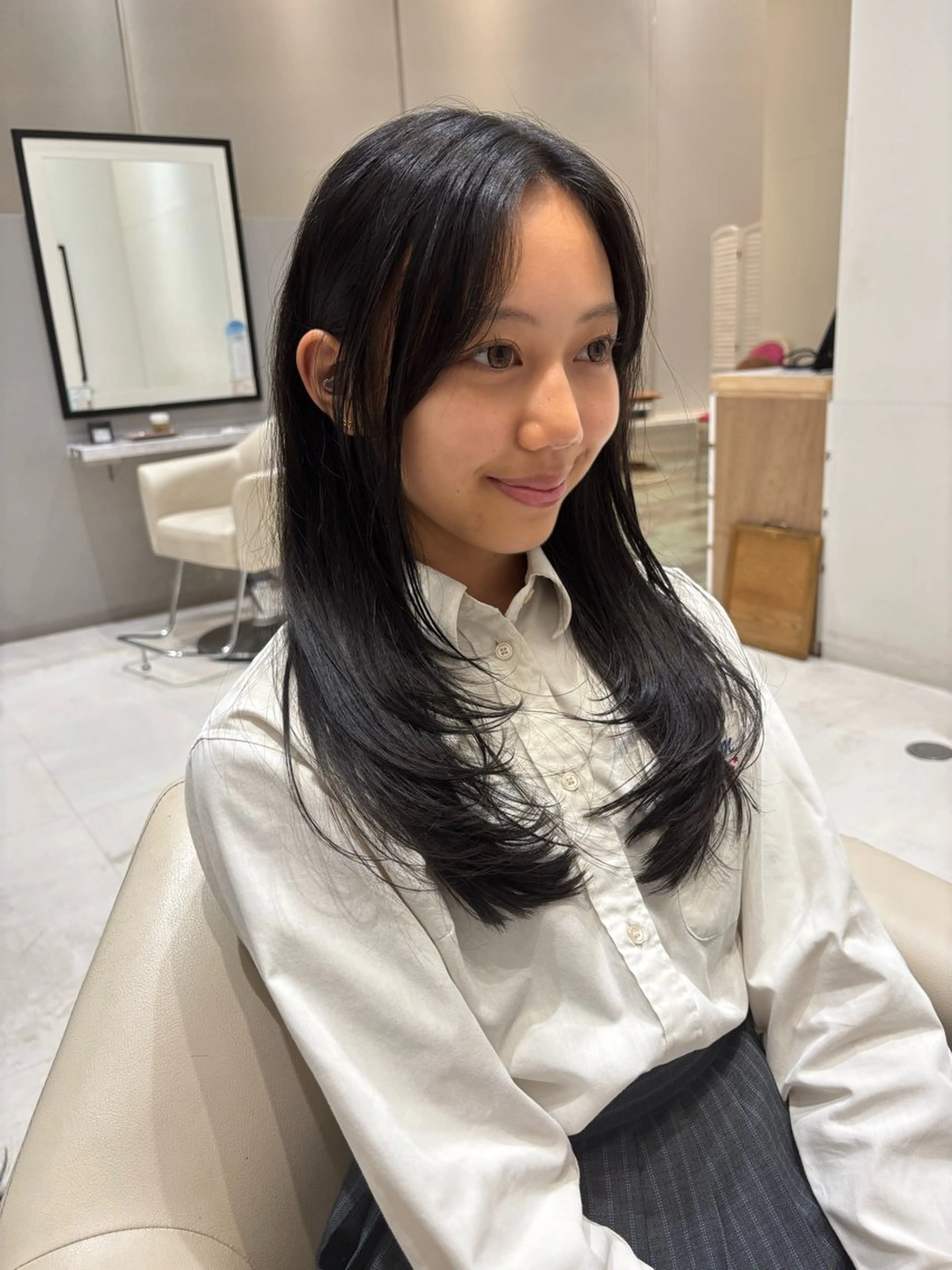 セミロング レイヤーカット 似合わせカット ボブ/レイヤー/ 似合わせ顔周りのヘアスタイル