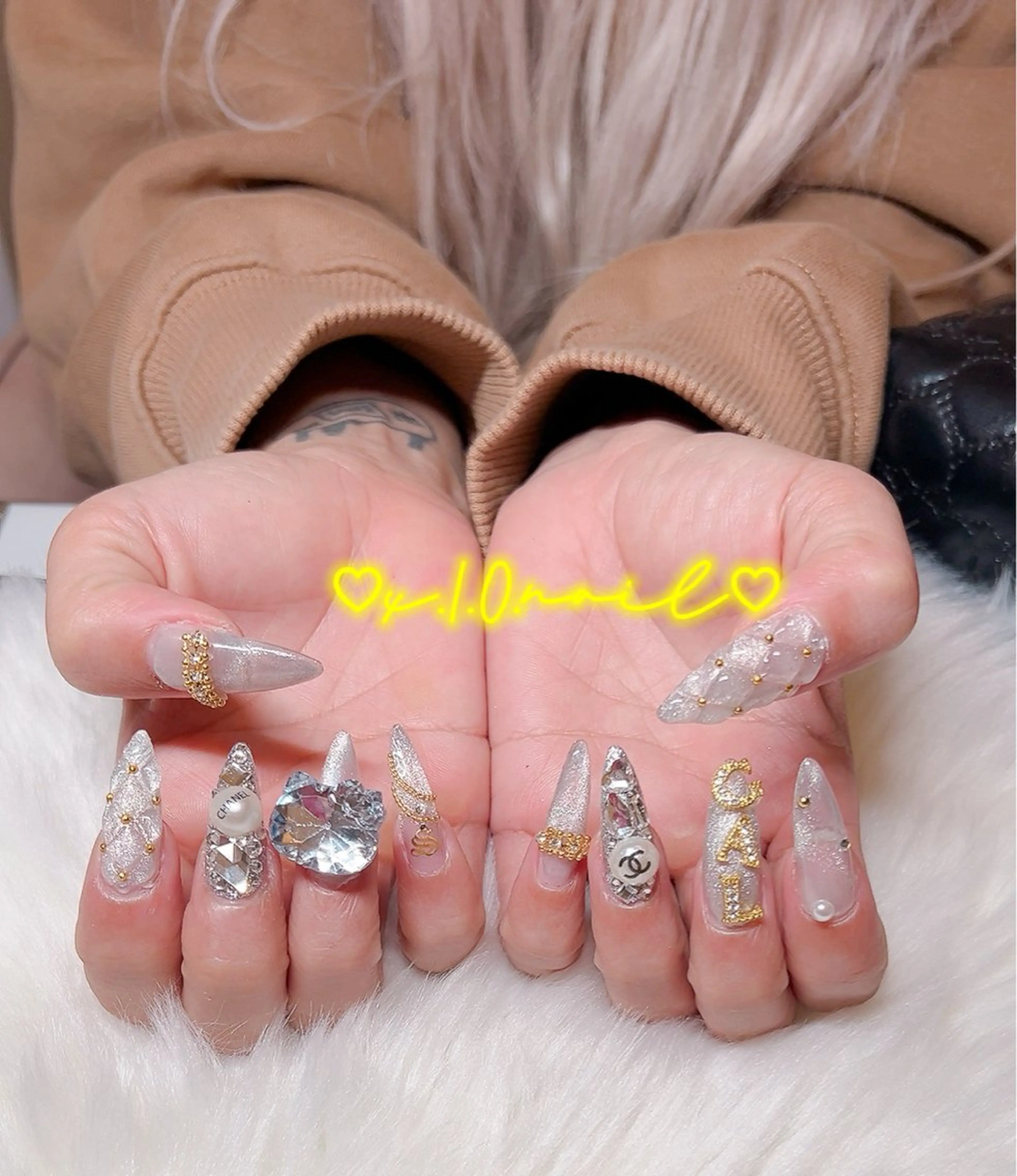 ネイル アニマル柄 アートネイル ニュアンスネイル スカルプネイル ハンドネイル x.1.0.nail ♡Cのネイルデザイン
