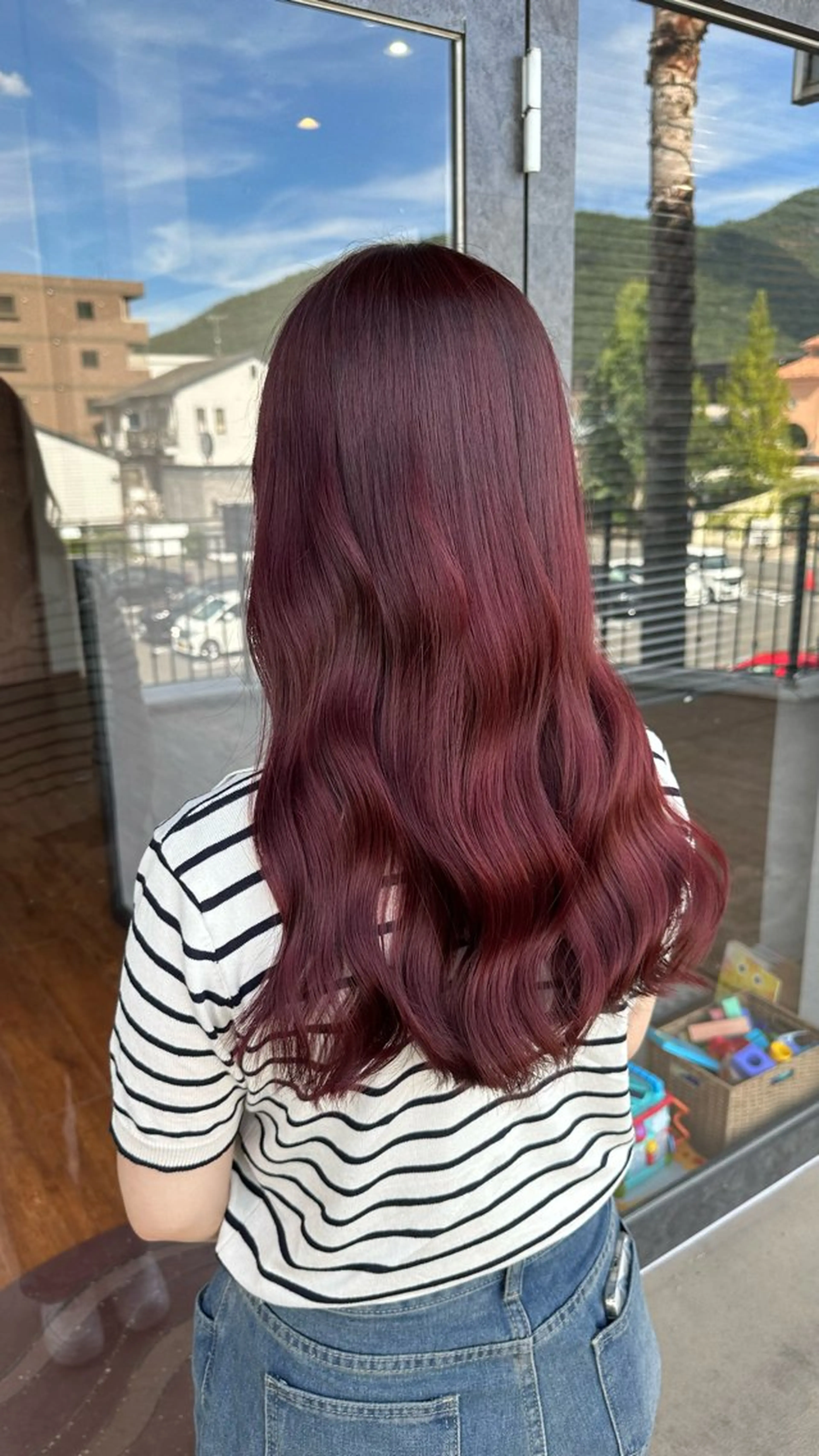 ロング カラー レッドカラー ヘアカラー トリートメント clocca所属・鵜飼 真伍のヘアスタイル