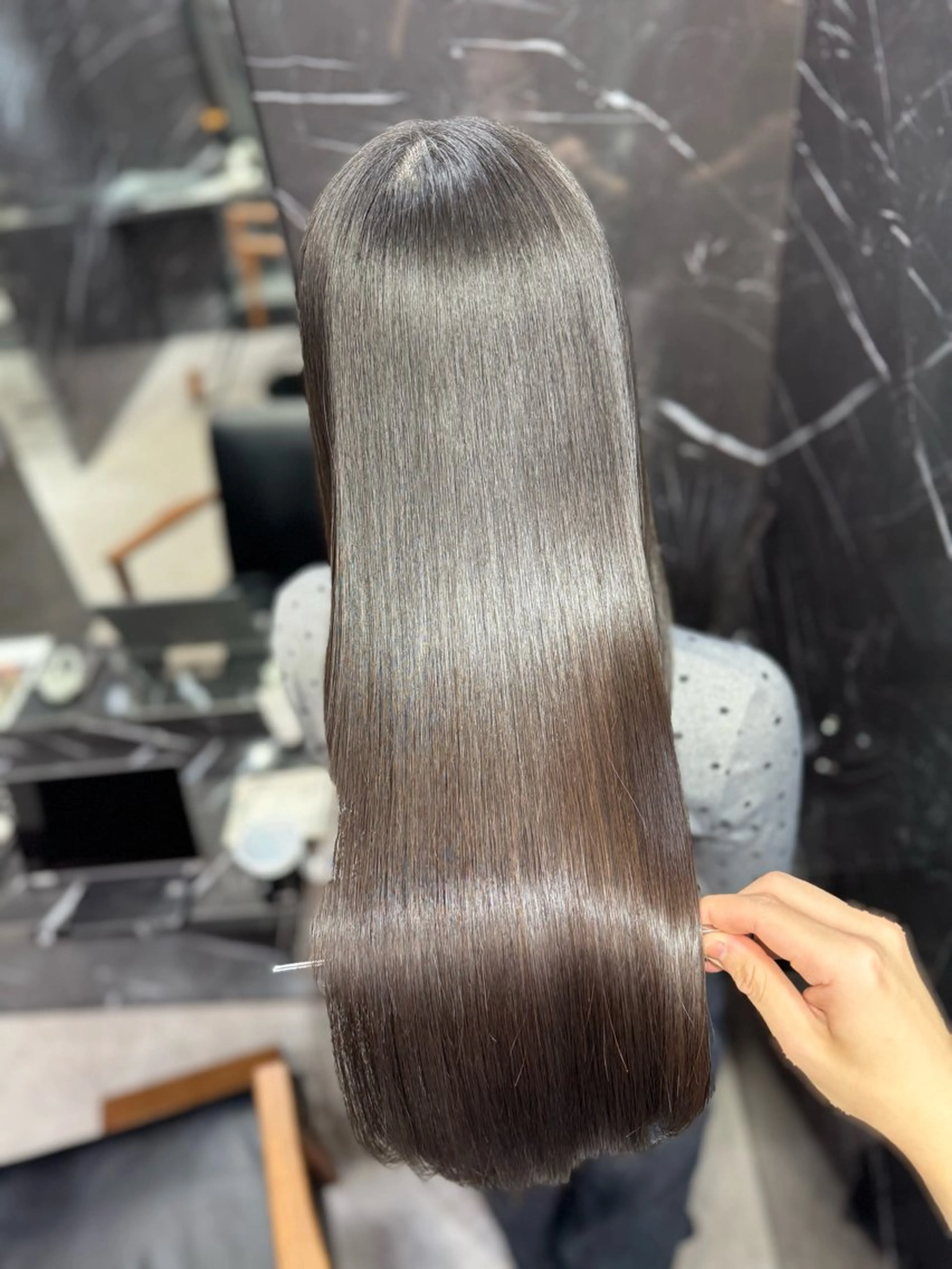 ロング 縮毛矯正 JIN|乾かしただけ 美髪矯正本格髪質改善のヘアスタイル