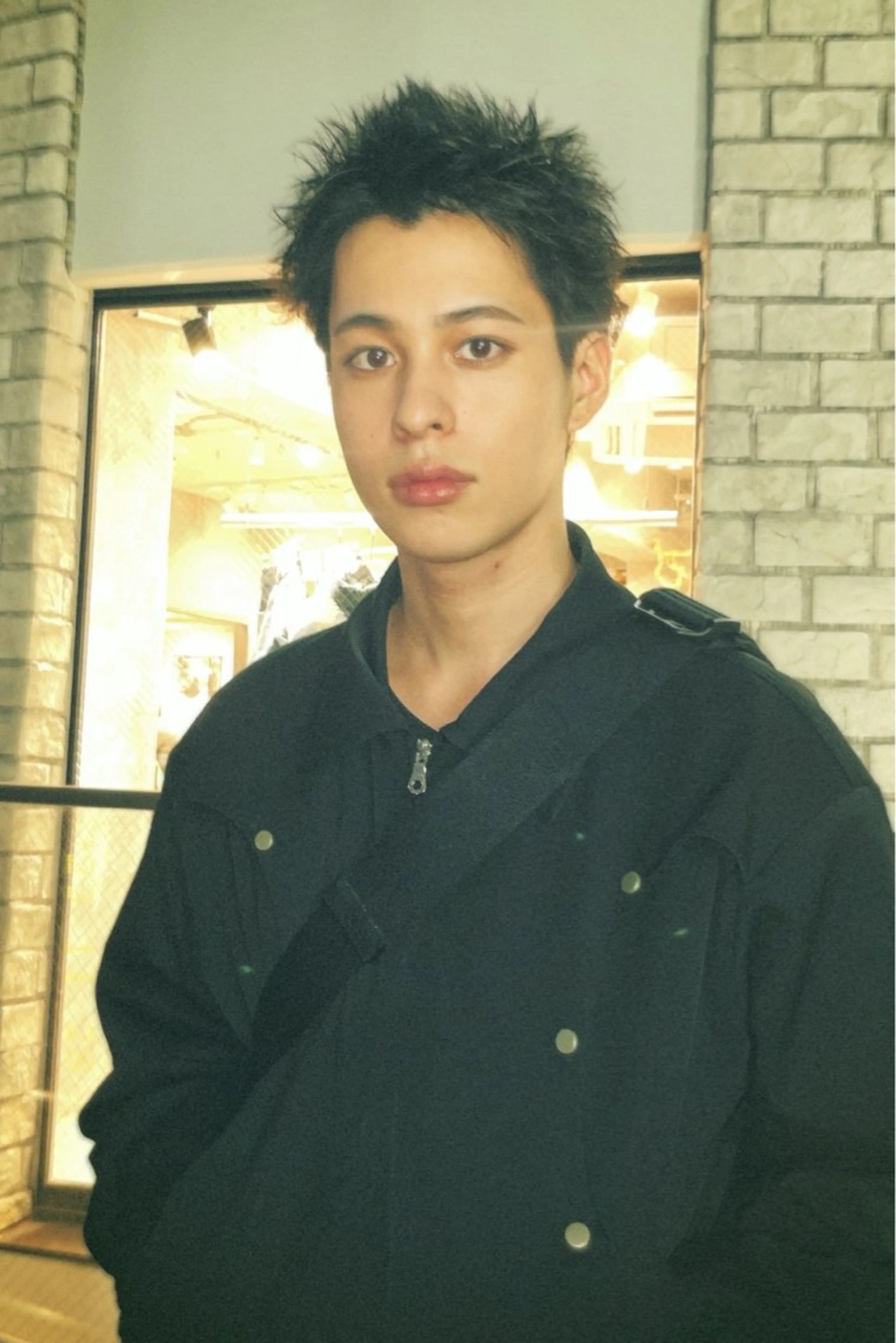 ショート メンズ メンズショート スパイキーショート ショートヘア カット トリートメント スパイラルパーマ 🌐hina⭐️のヘアスタイル