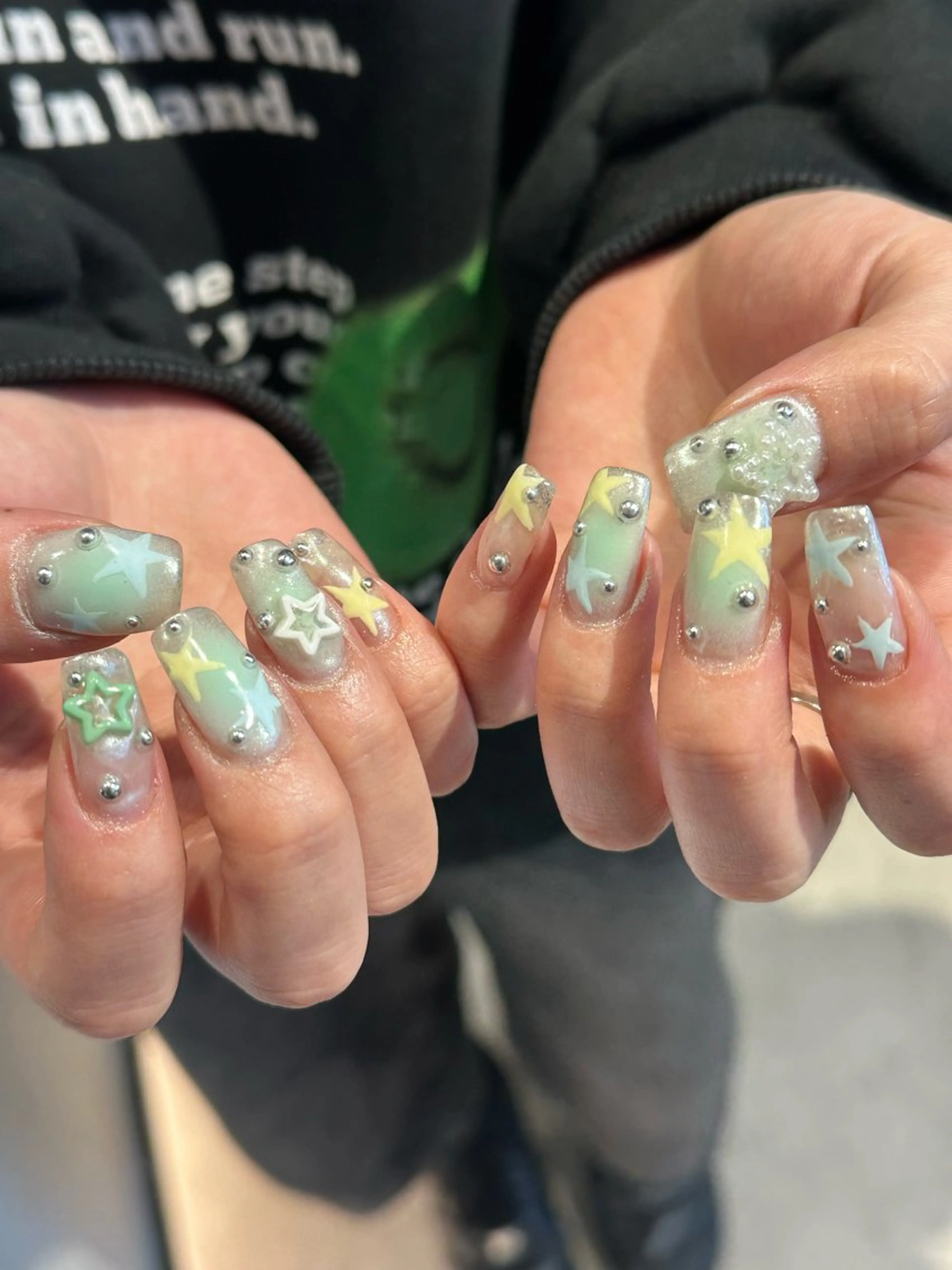 ネイル ハイトーン特化 pepe🎀のヘアスタイル