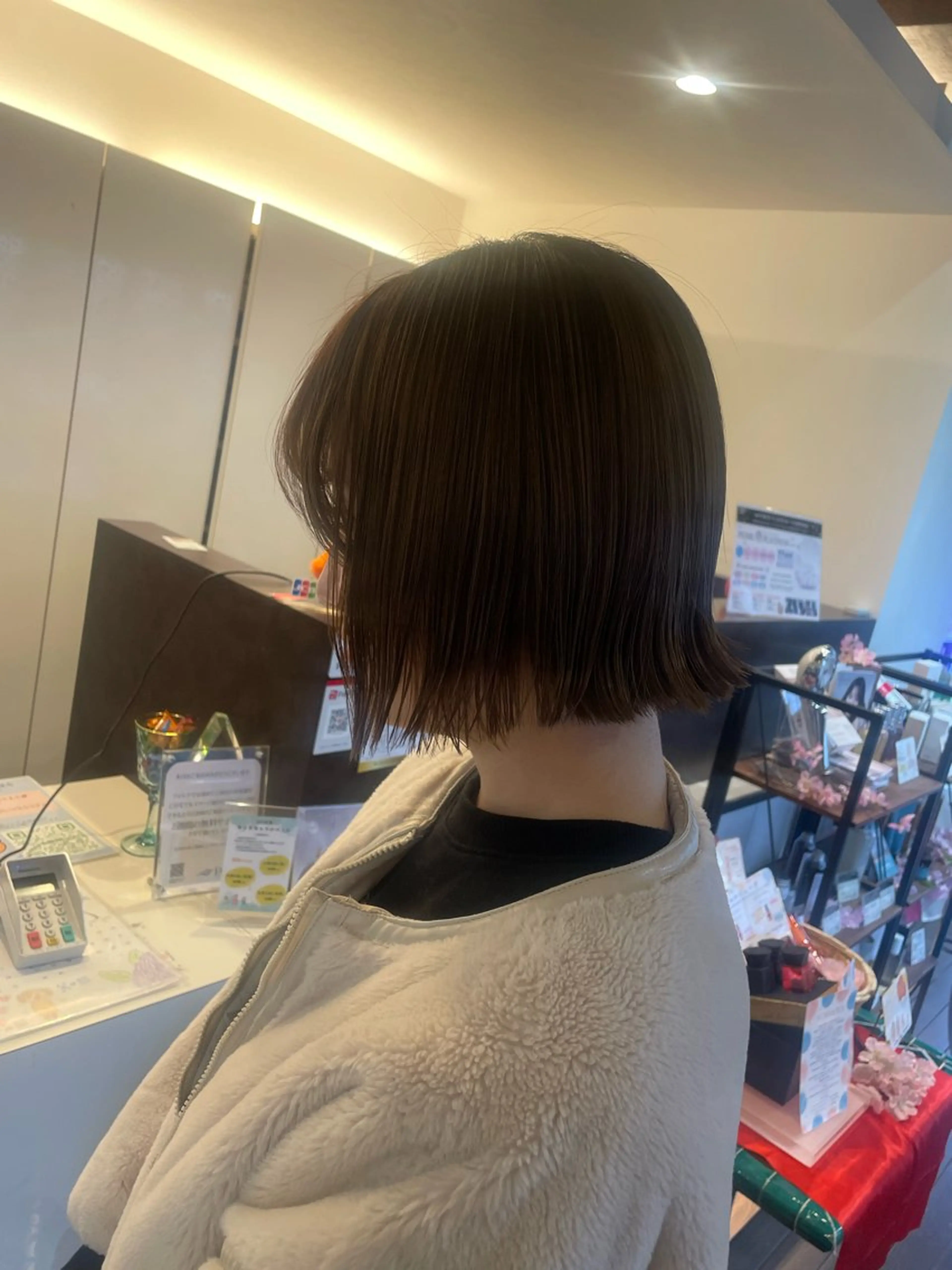 ショート カット 縮毛矯正 トリートメント 🤎うる艶ベージュ 🧸MAYUKA🤎のヘアスタイル
