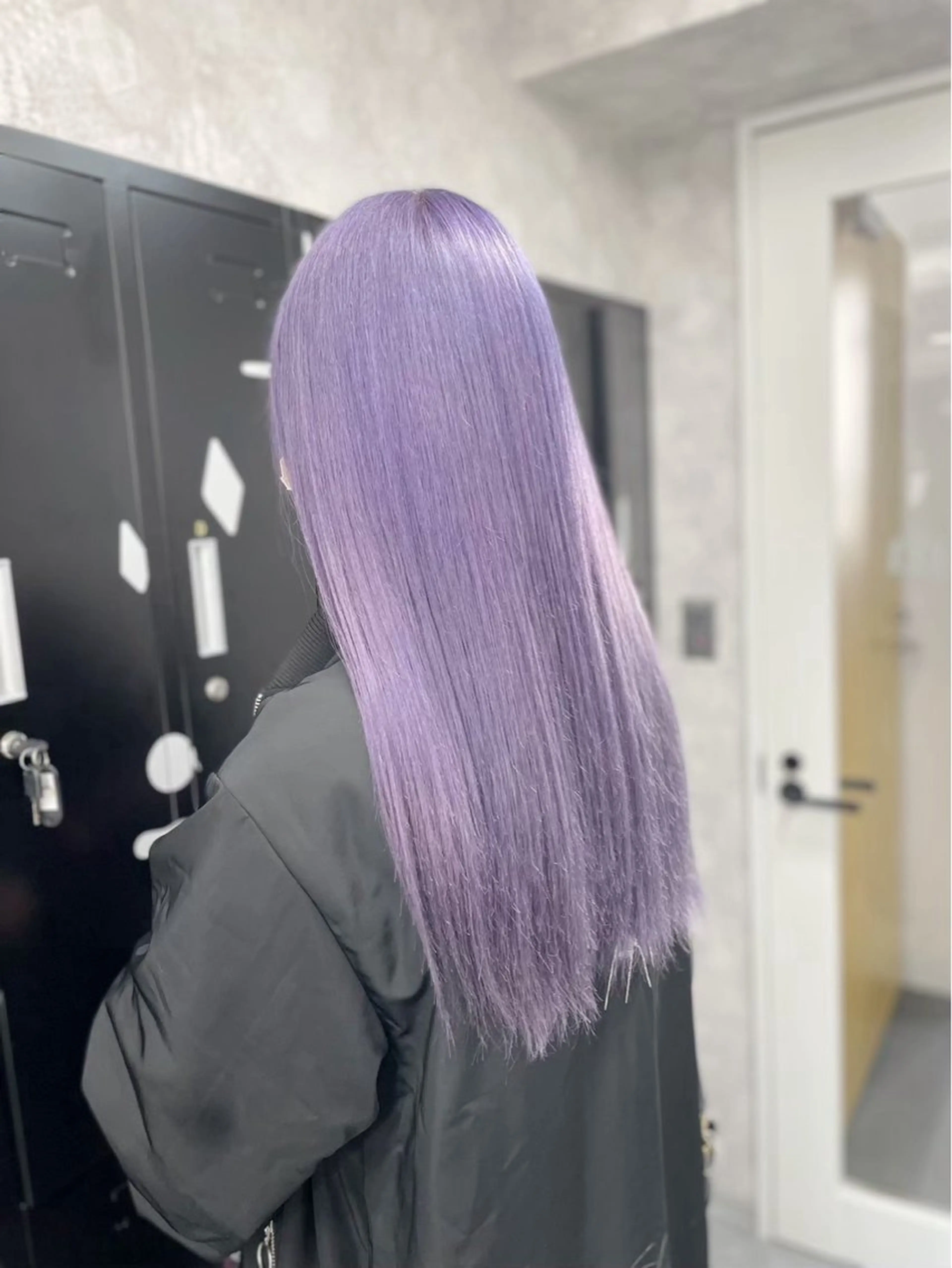 カラー 艶カラー/顔周りレイ ヤー⭐️AYAKAのヘアスタイル