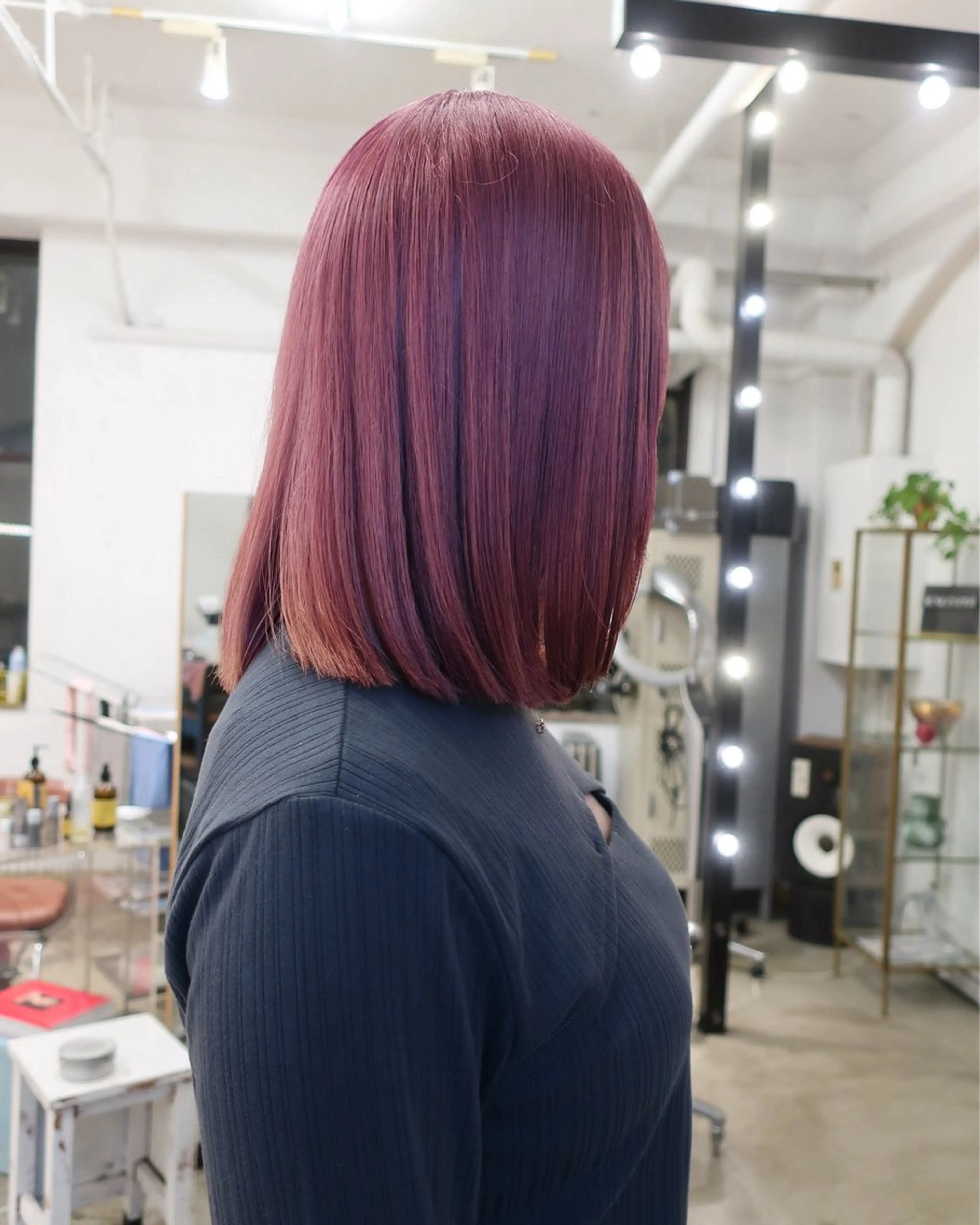 ミディアム カラー ピンクカラー レッドカラー Lute所属・ミタニ ナギサのヘアスタイル