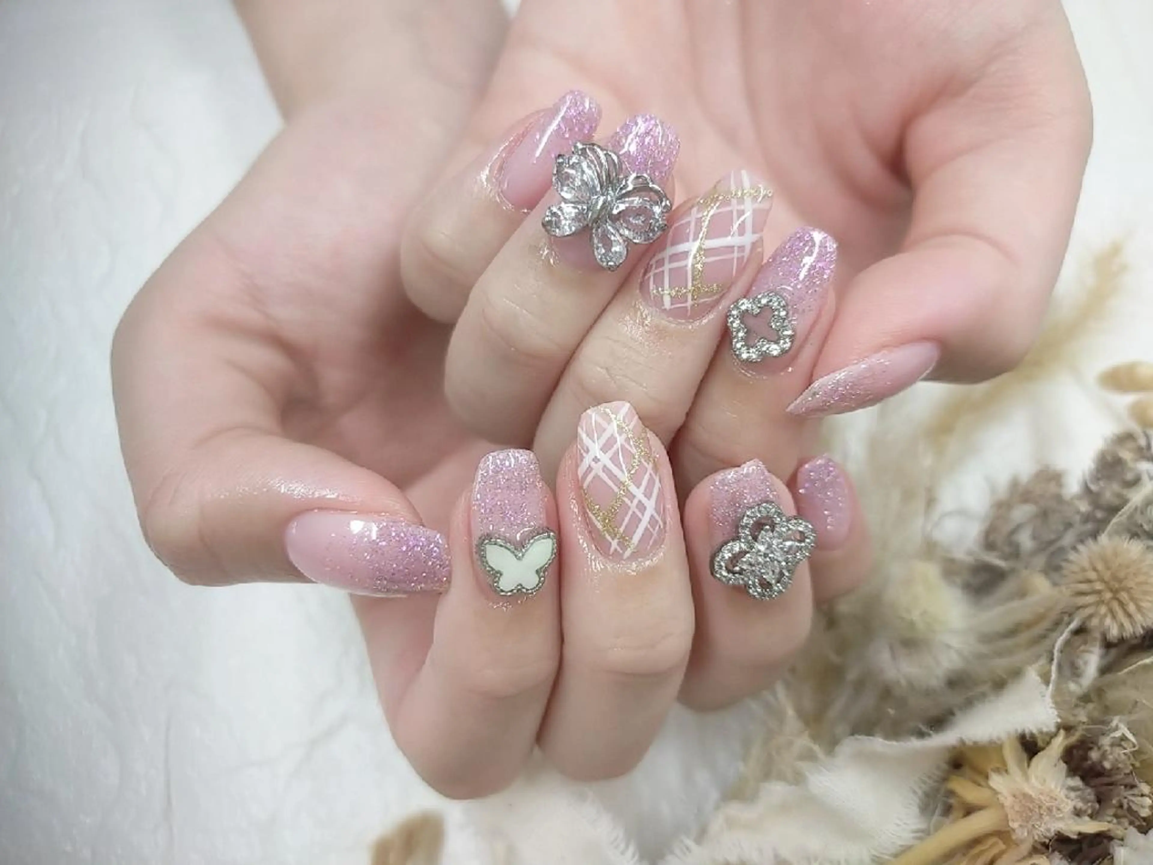 ネイル ＤI'A ネイルサロンのネイルデザイン