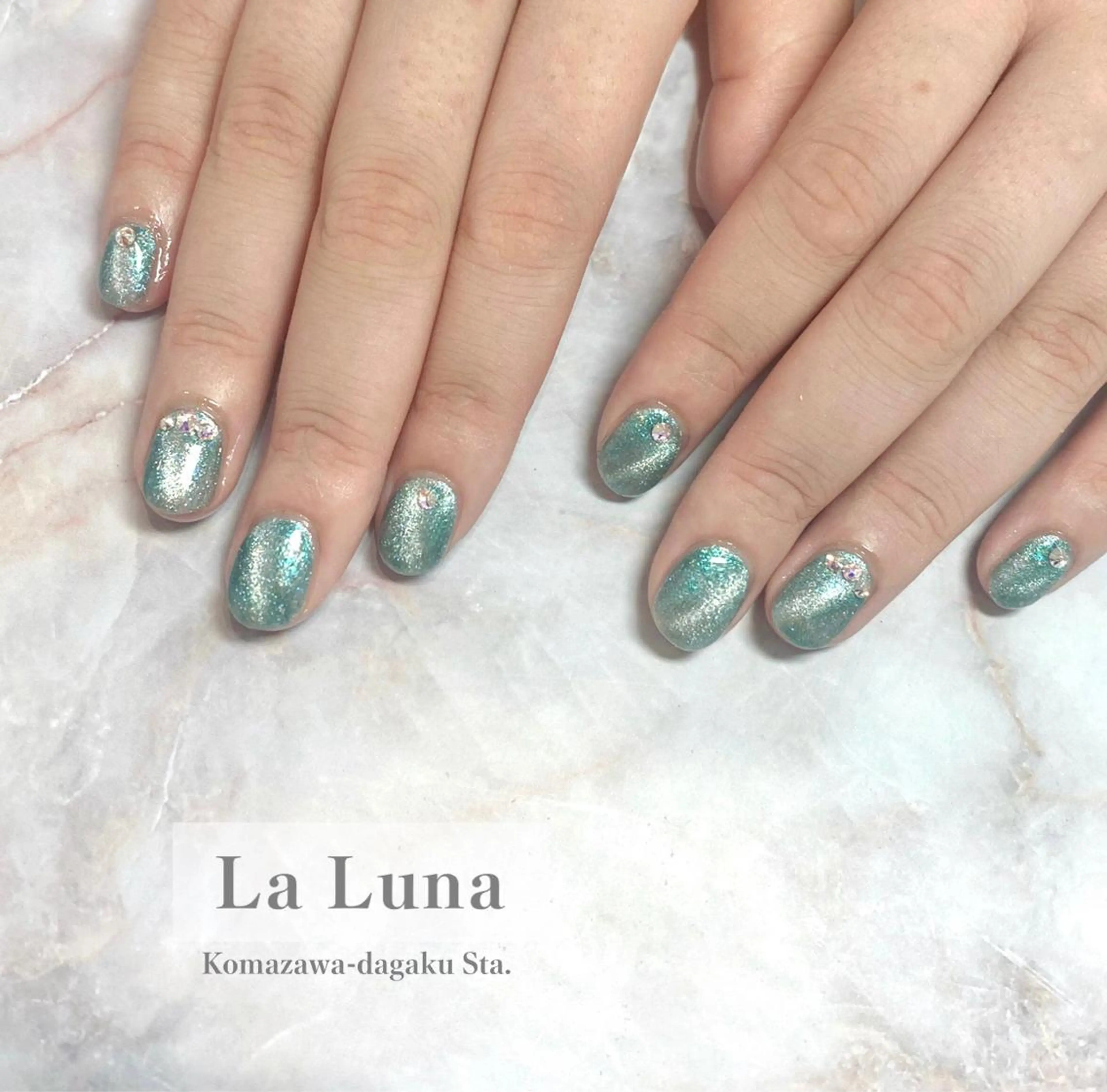 ネイル マグネットネイル ＬａＬｕｎａ🌙 natsukiのネイルデザイン