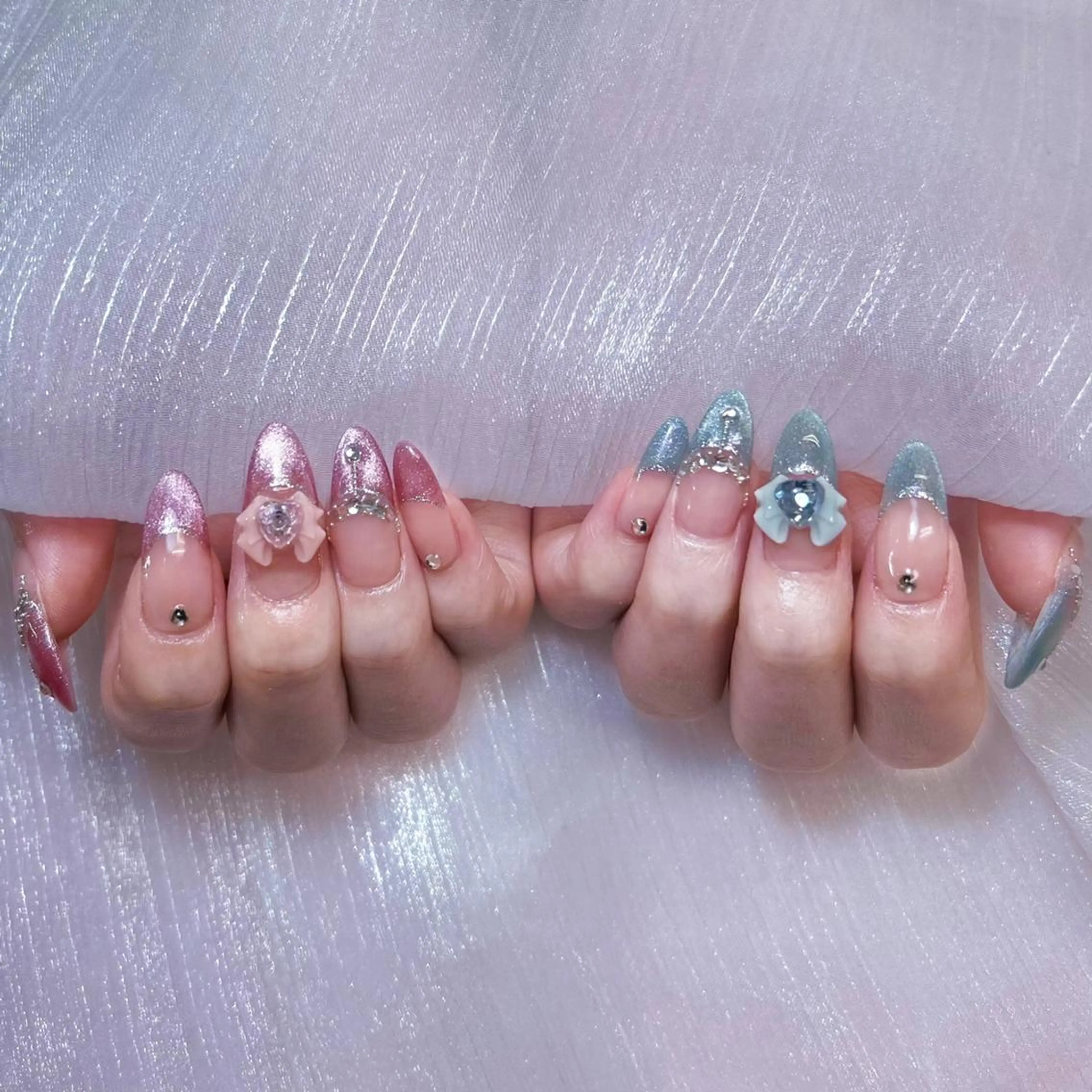 ネイル アートネイル オーロラネイル ガーリー キラキラネイル 韓国ネイル ハンドネイル DIAMOND 💅のネイルデザイン