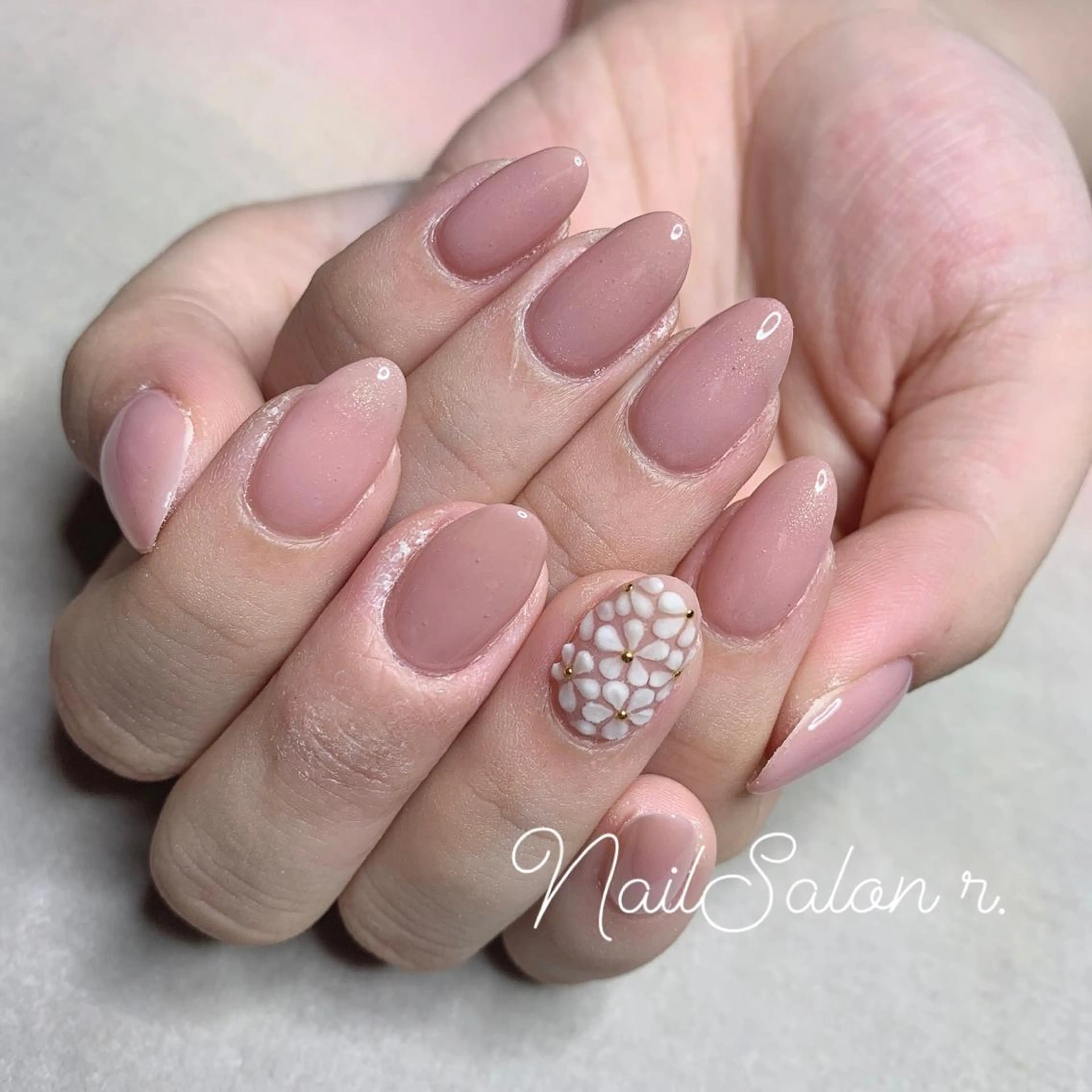 ネイル ハンドネイル Nailsalon r.のネイルデザイン