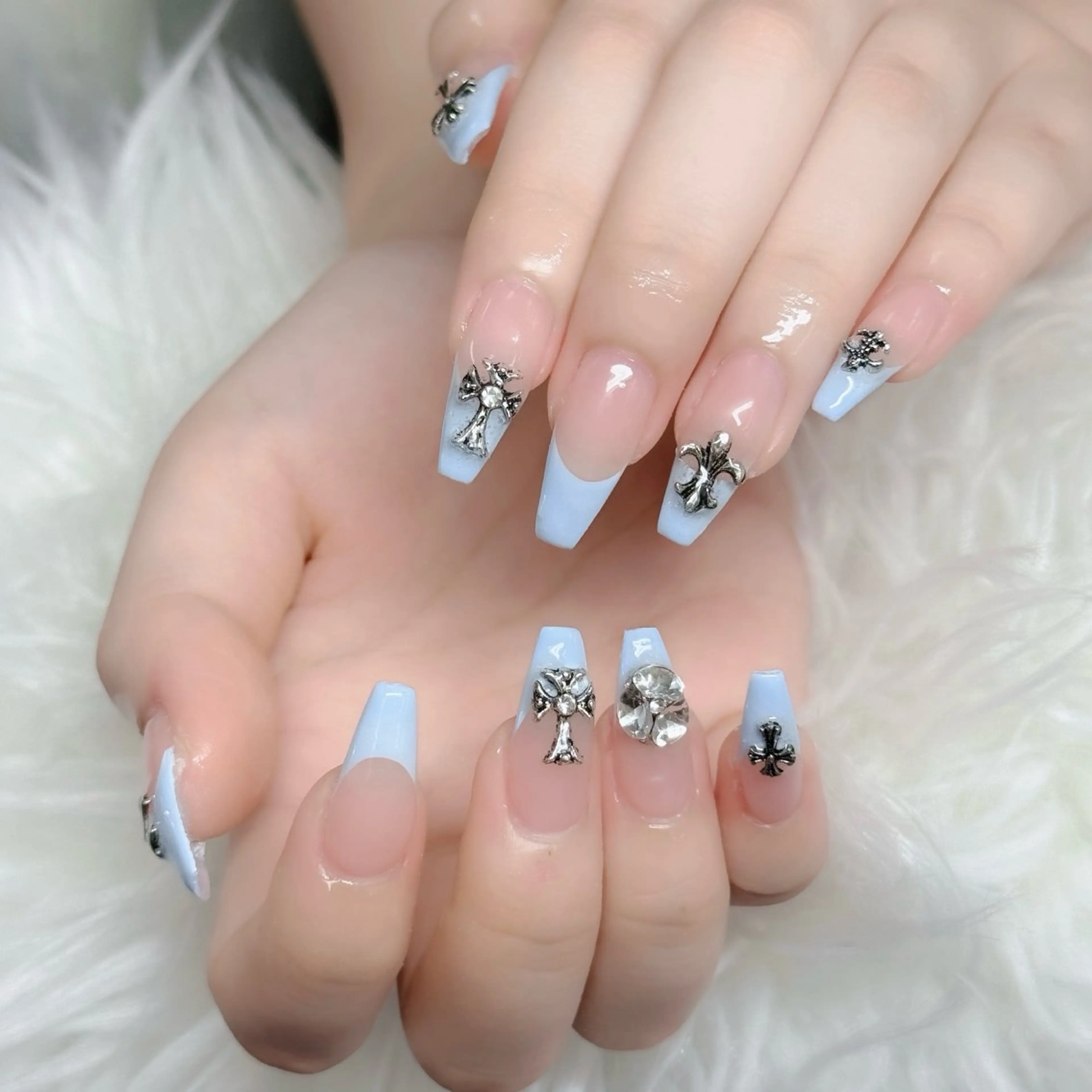 ネイル ロングネイル マグネットネイル リボン 夏ネイル スーパーロングネイル ハンドネイル Hani nailsalonのネイルデザイン