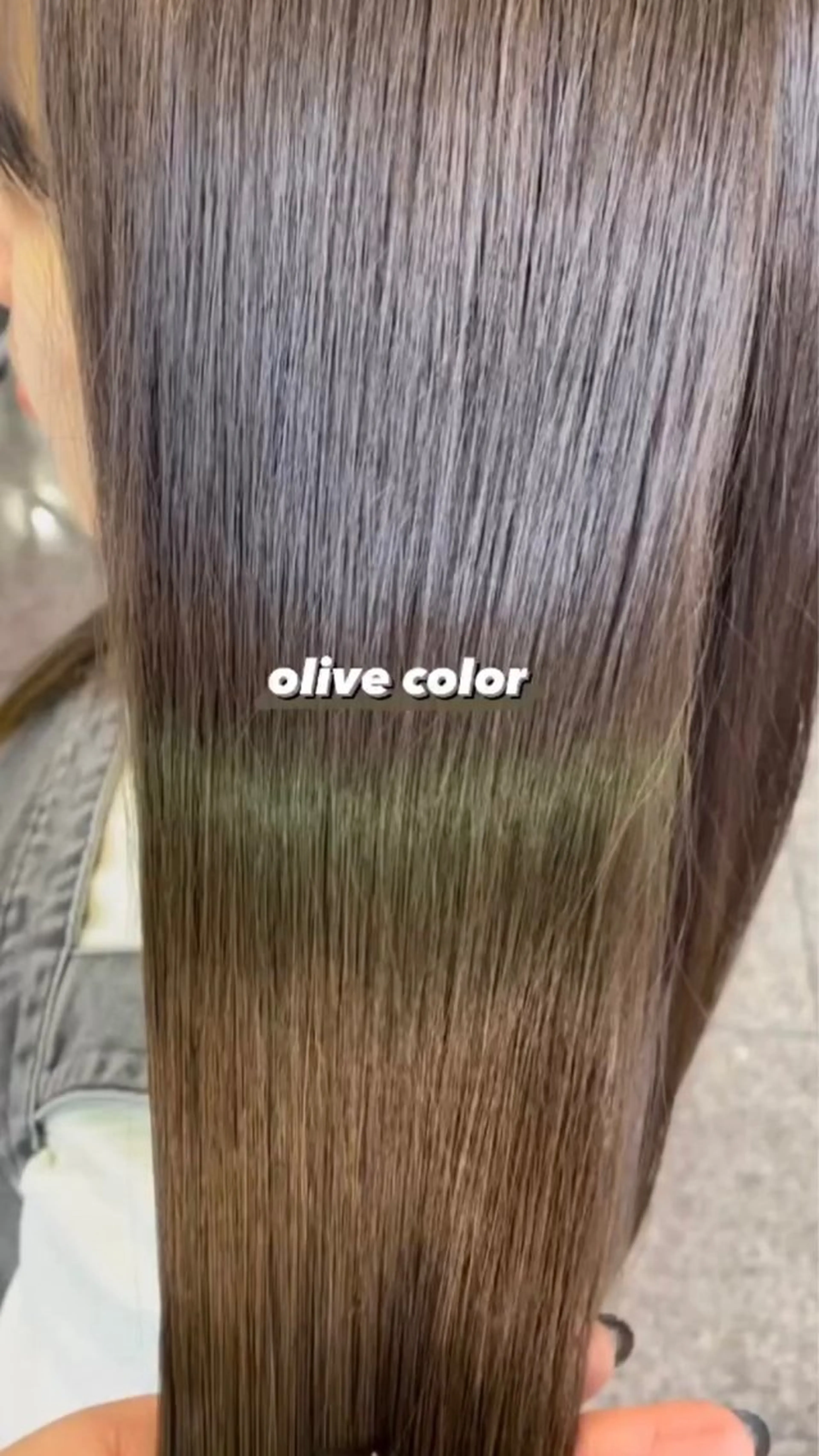 カラー ブリーチ ブリーチなしカラー オリーブカラー ハイトーン、ブリーチ 🤍足立里湖のヘアスタイル