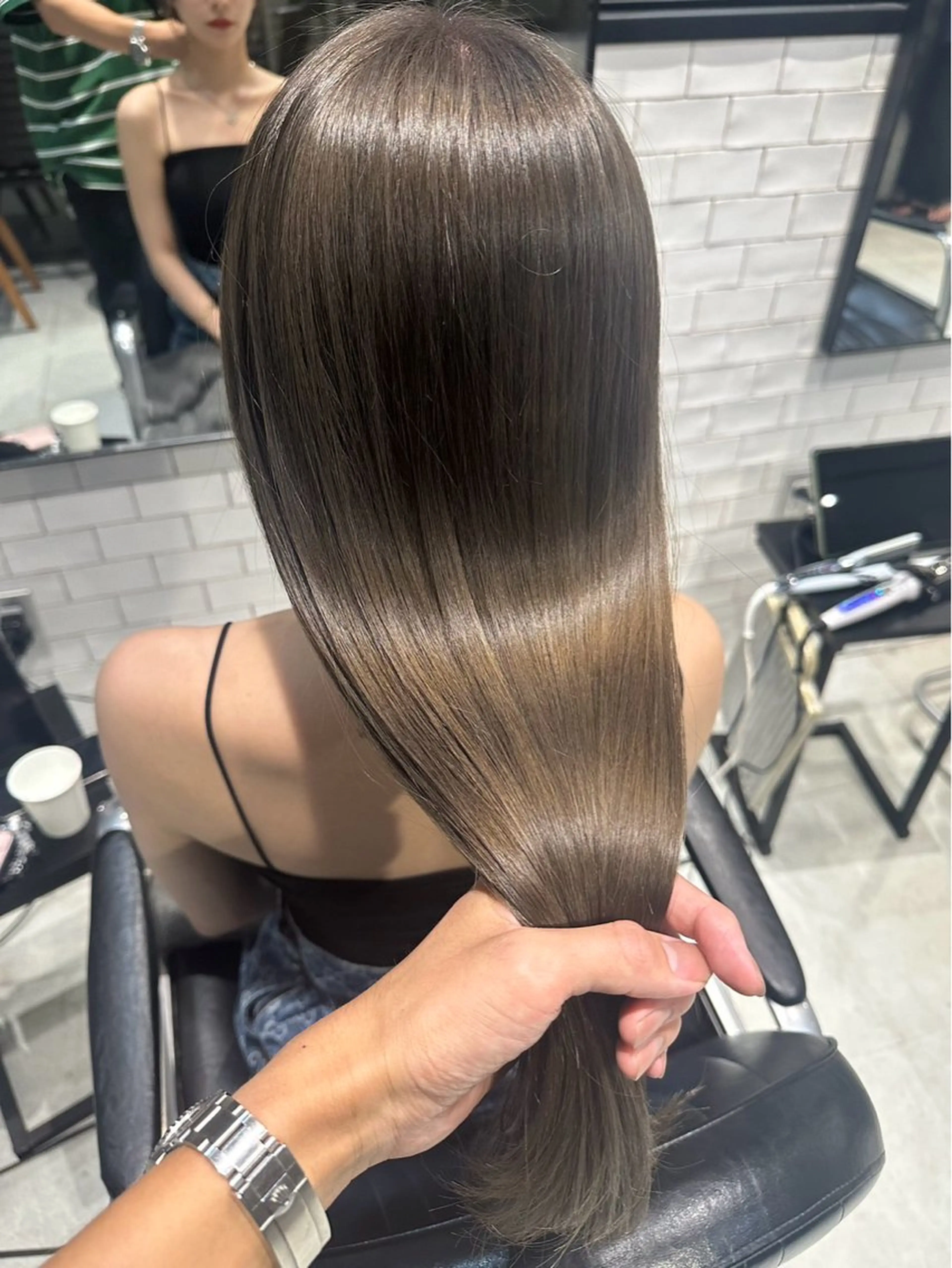 ロング カット ヘアカラー 縮毛矯正 トリートメント ♥️ボブ/ベージュ /オリーブ/mahoのヘアスタイル