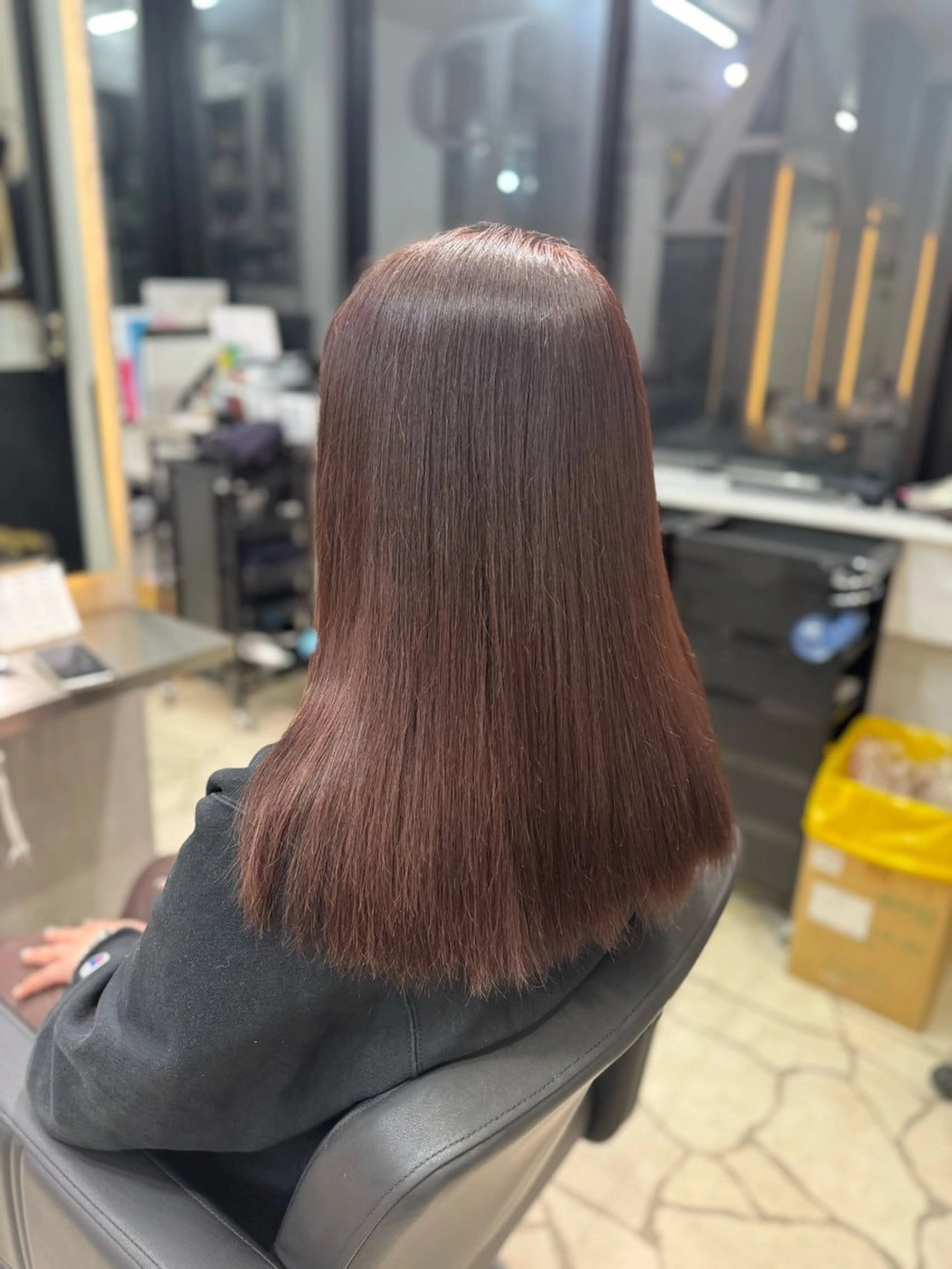 ミディアム カラー Lapis シオンのヘアスタイル