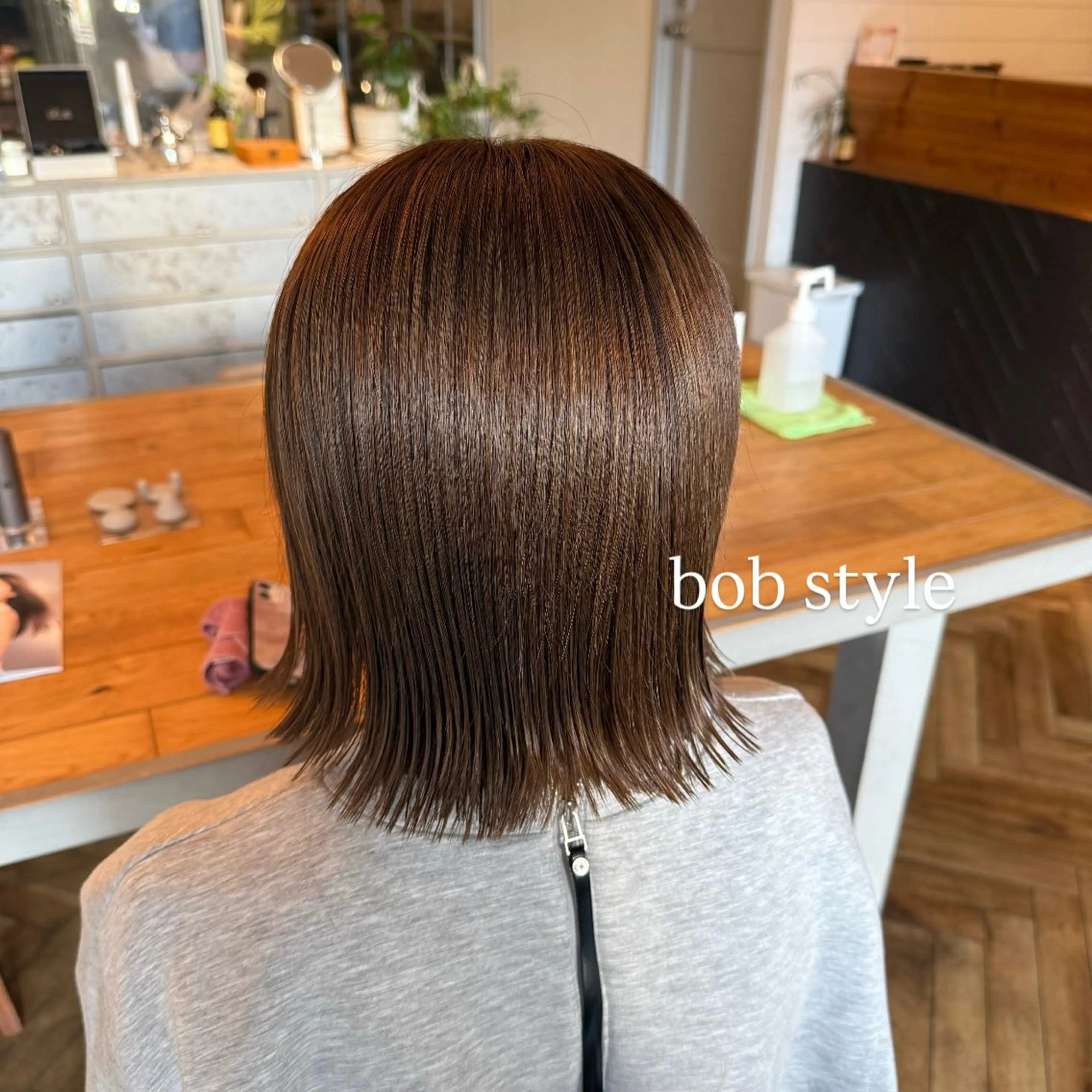 ミディアム カラー ヘアアレンジ カット ヘアカラー トリートメント 飯島 美海のヘアスタイル