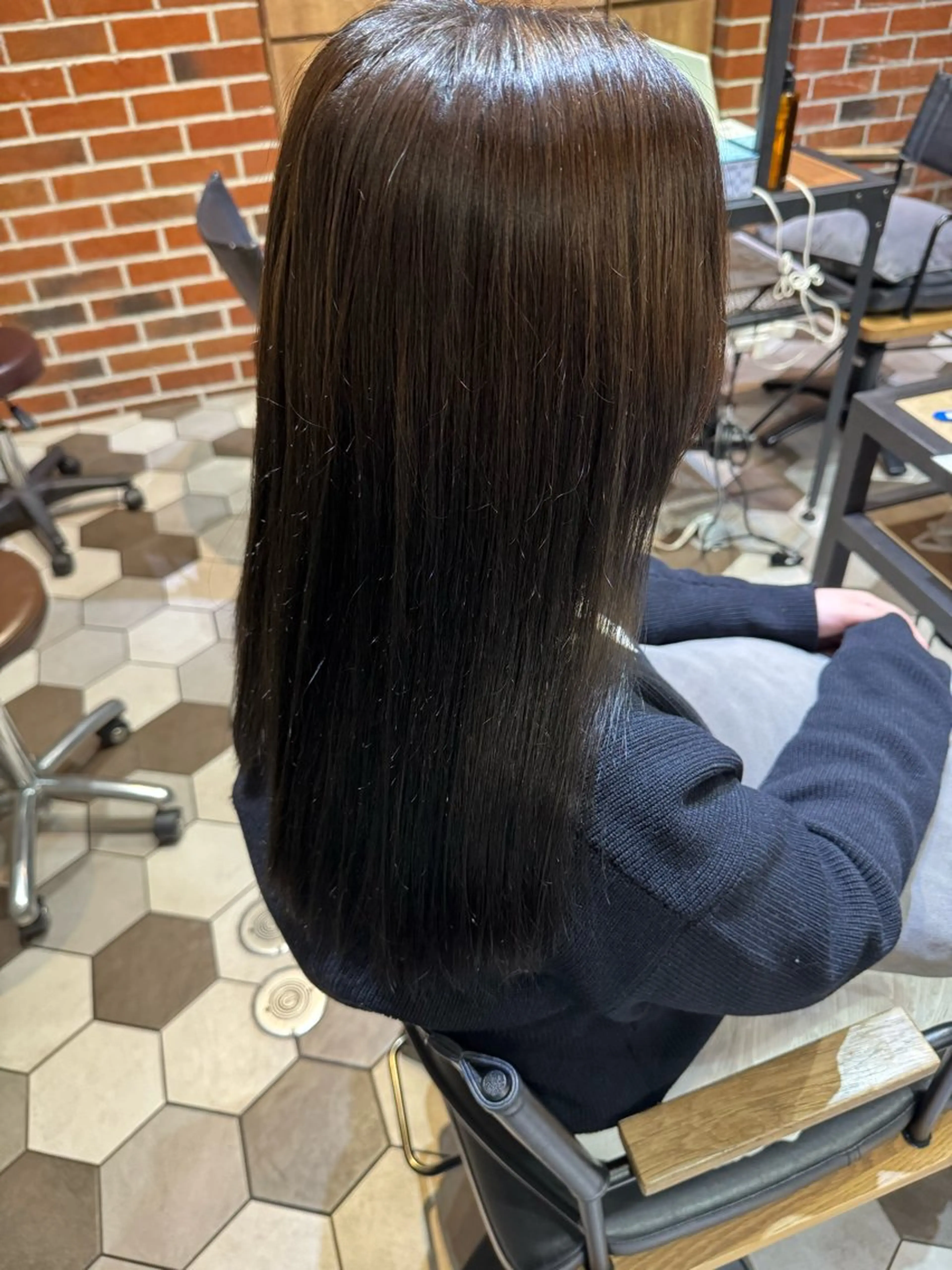 ミディアム カラー ブラウンカラー 近藤 愛理のヘアスタイル