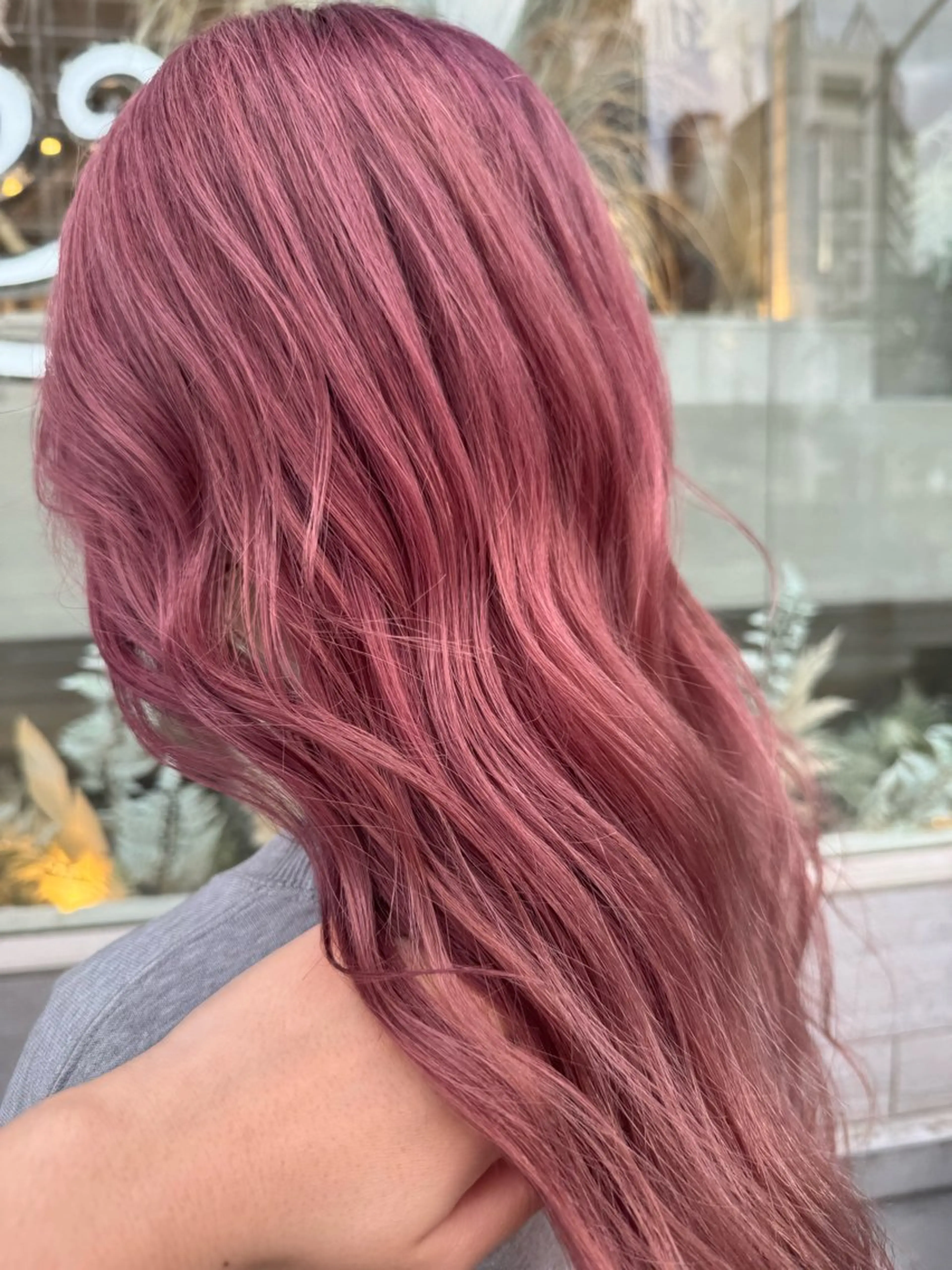 セミロング カラー ブリーチ ピンクカラー Cloe 堀江店所属・山口 千晶のヘアスタイル