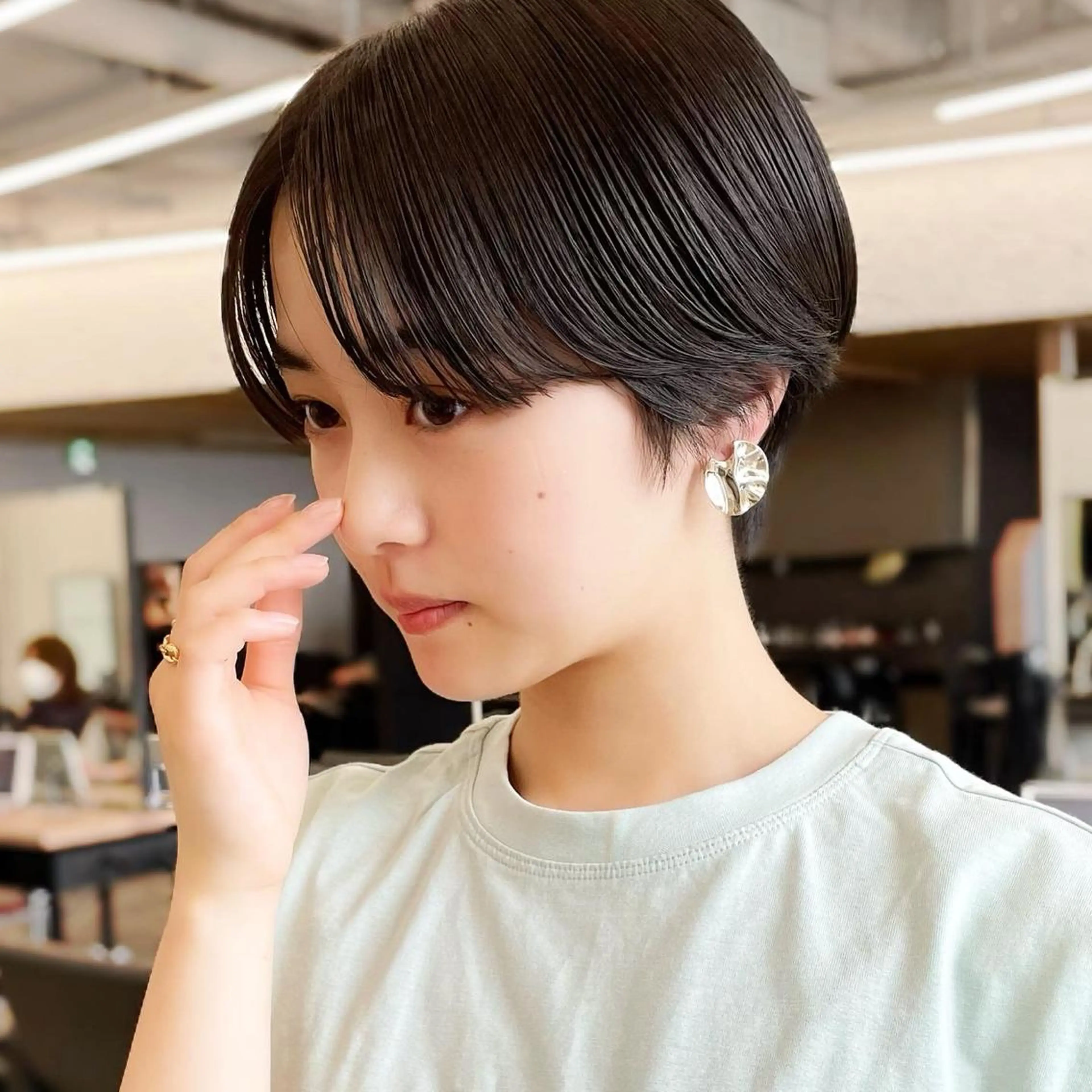 ショート ハンサムショート ショートヘア 似合わせショート/透 明感カラー/西田祐賀のヘアスタイル