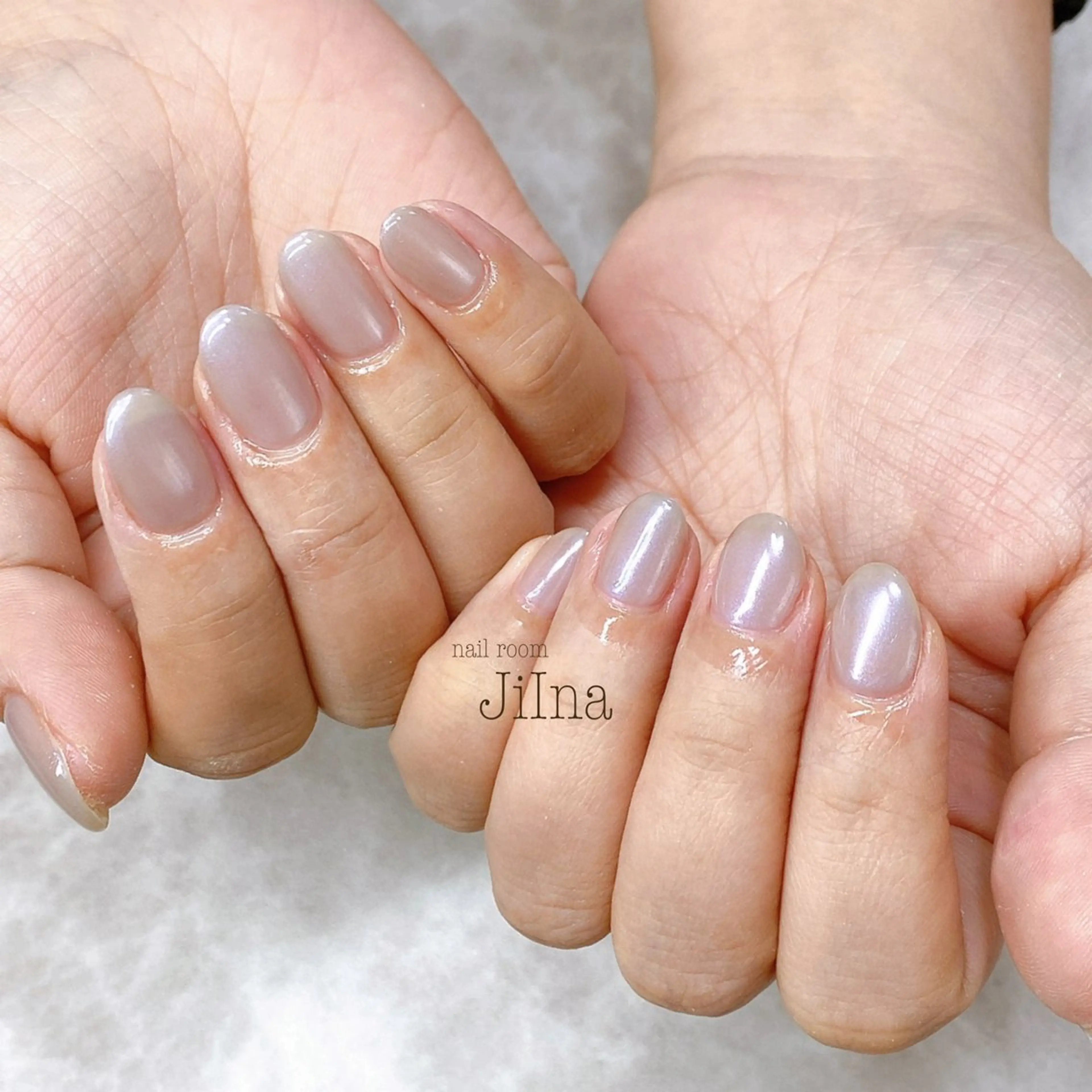 ネイル ミラーネイル ワンカラーネイル ホワイト JiIna nailのネイルデザイン