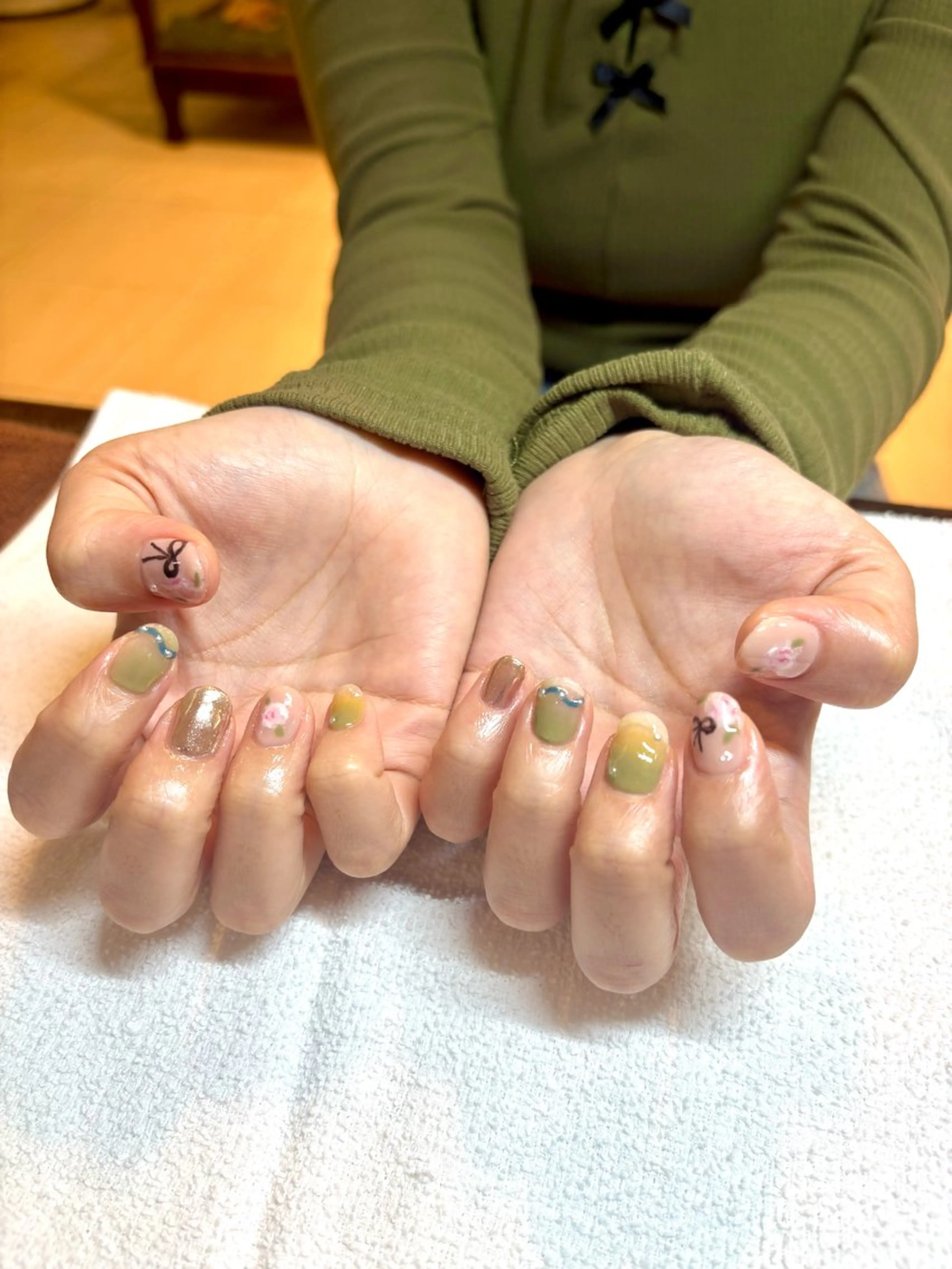 ネイル ハンドネイル Of  hair宮崎台店所属・菊池 菜月のヘアスタイル