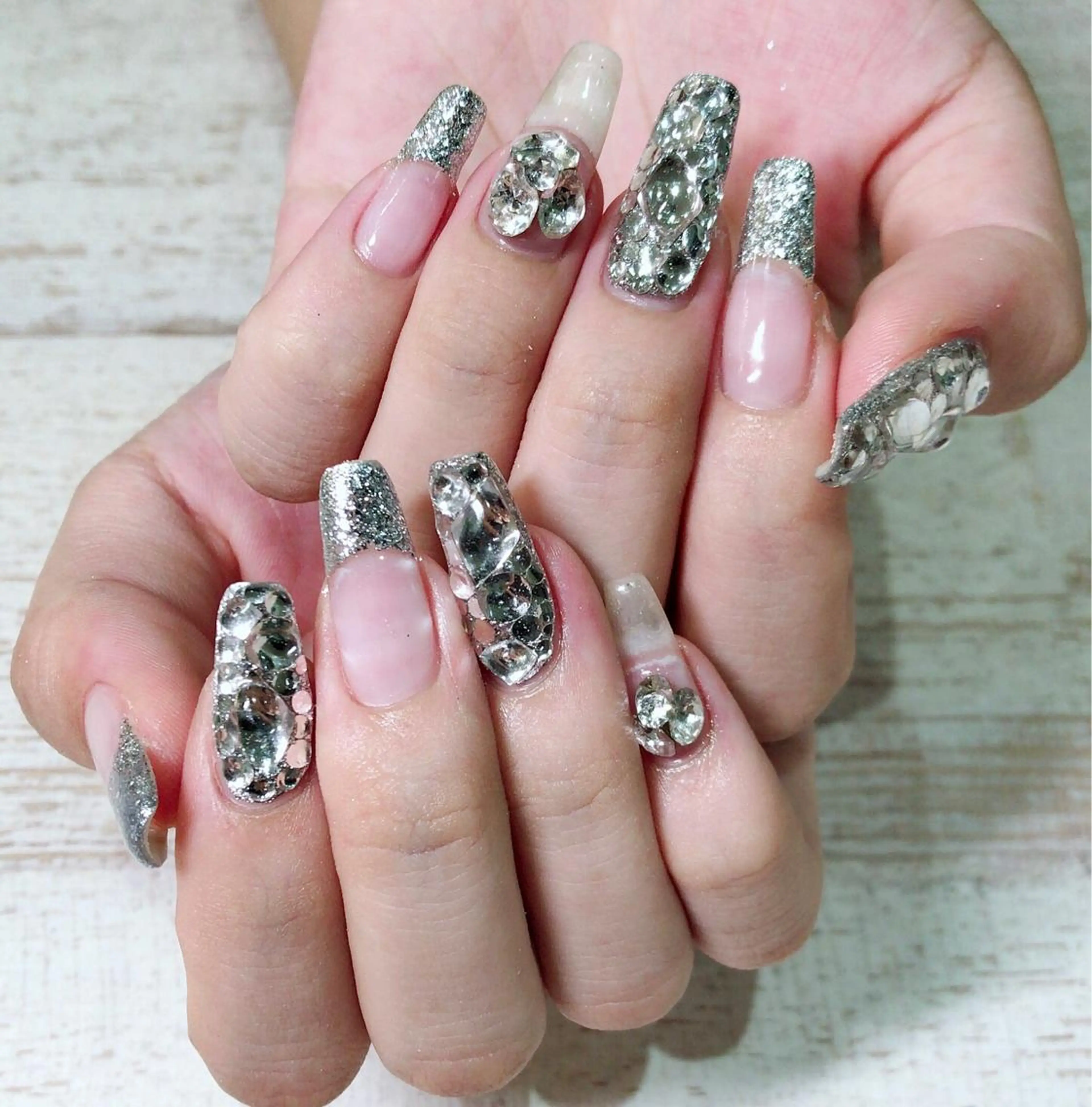 ネイル ハンドネイル Lino+ ネイル&よもぎ蒸しのエステ・リラクイメージ