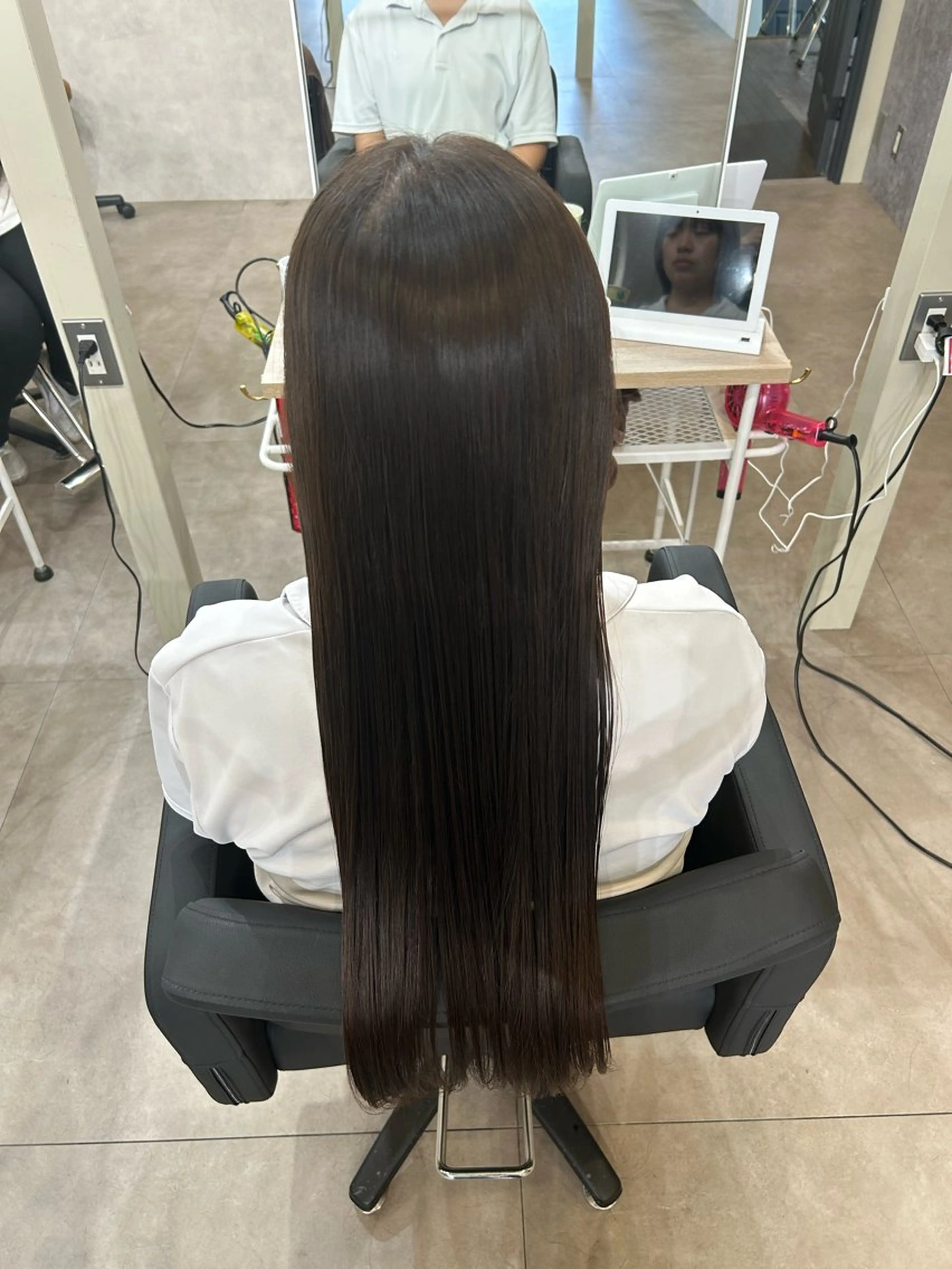 ロング 縮毛矯正 石原 侑季のヘアスタイル