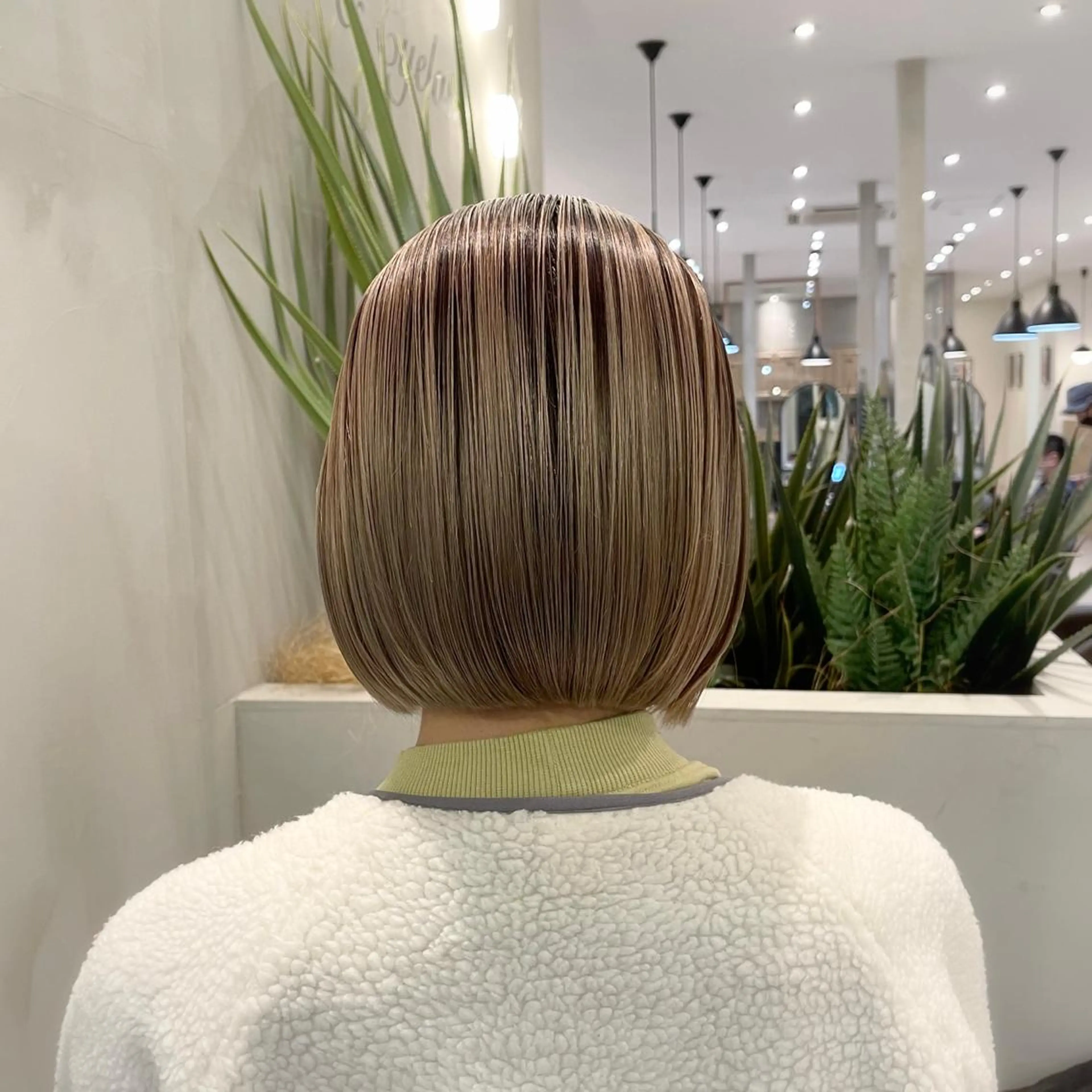 ショート カラー バレイヤージュ デザインカラー ハイライトカラー 外国人風カラー ハイライト カット ヘアカラー トリートメント アンドウ ユウ/ レイヤーカット/韓国のヘアスタイル