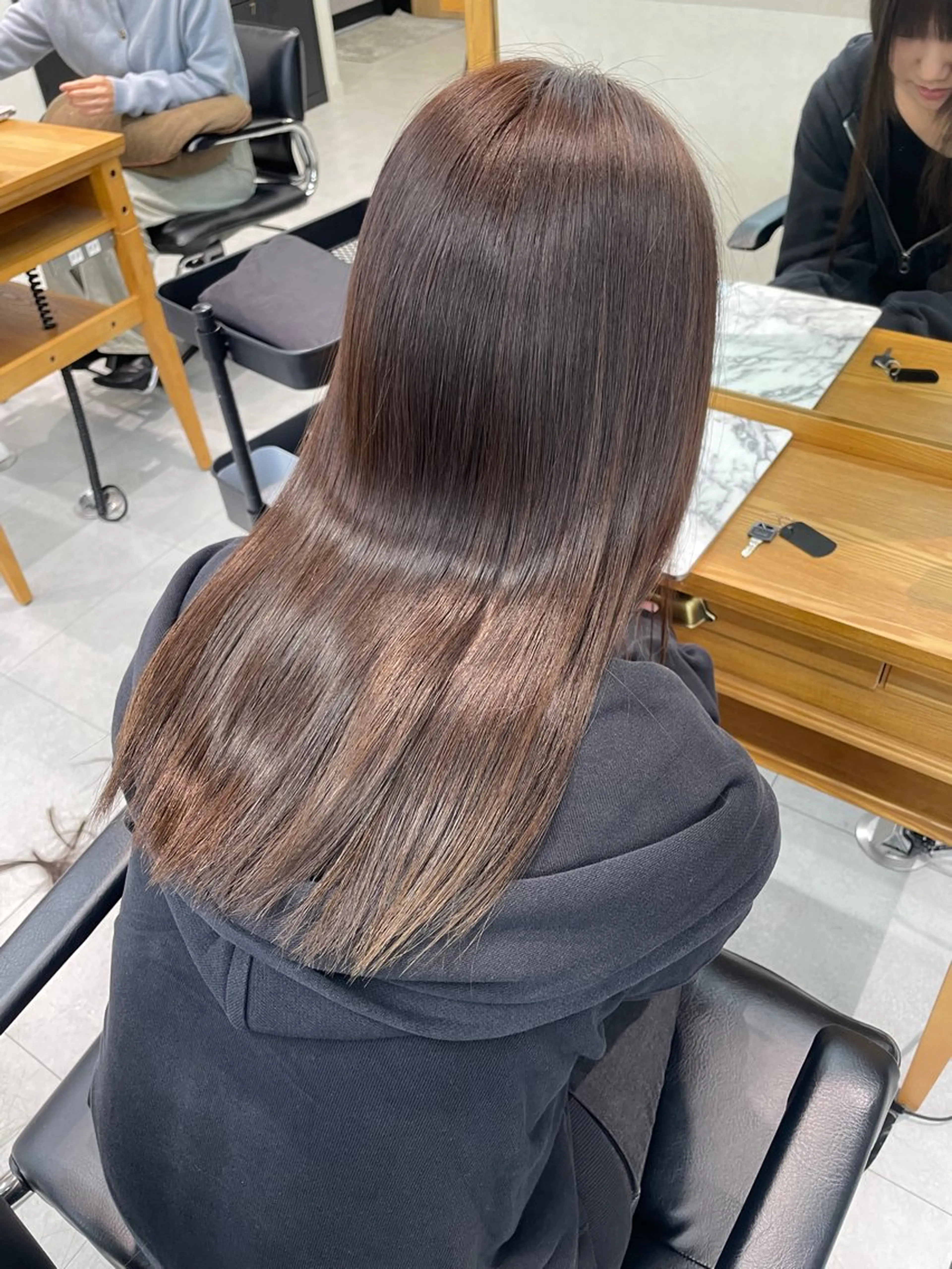 セミロング 髪質改善 縮毛矯正 トリートメント 酸熱トリートメント ヘアカラー カラーモデル募集 ✨🤍モモハ🤍✨のヘアスタイル