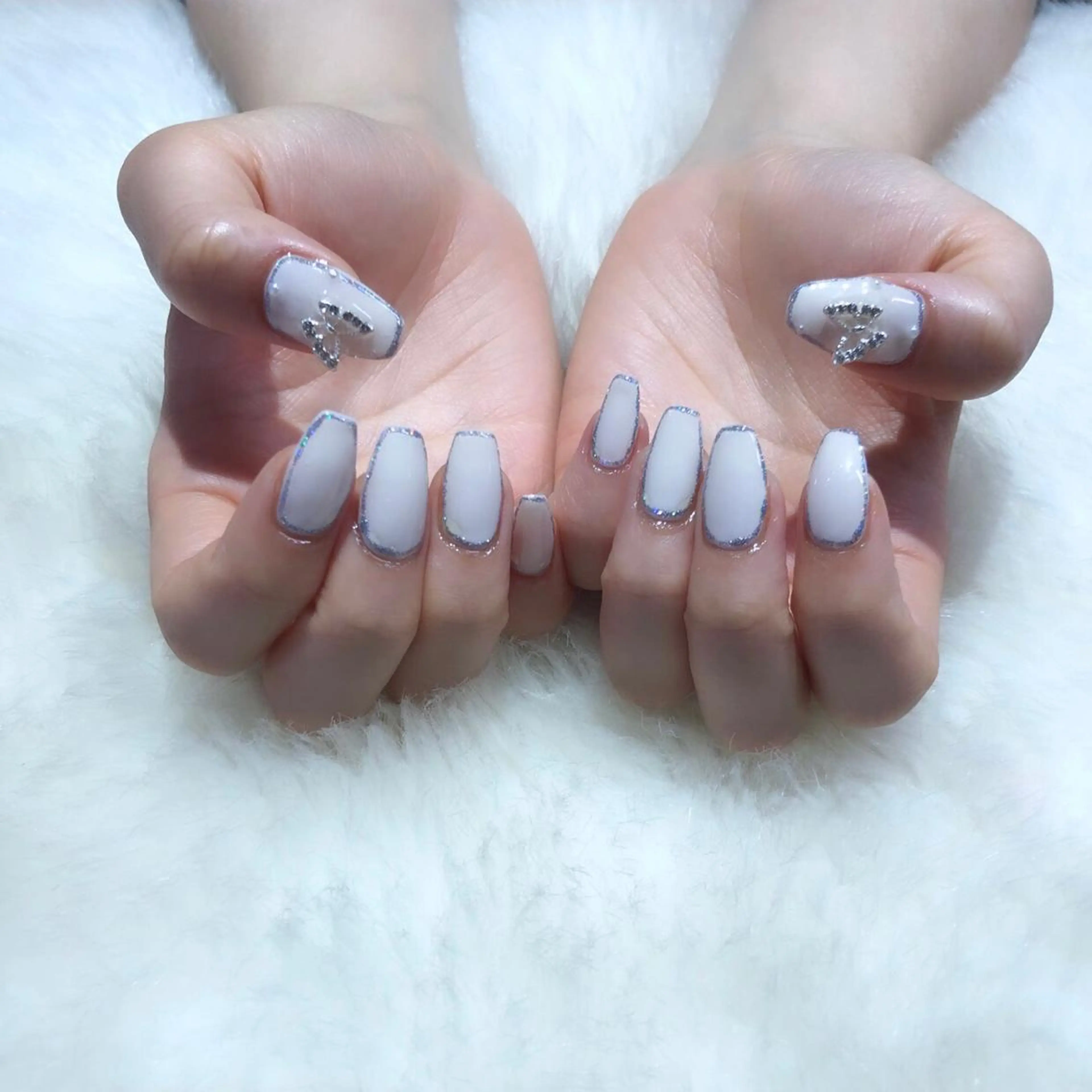 ネイル ハンドネイル フットネイル ハンドケア Nes.Nail所属・Miyagi Asamiのネイルデザイン
