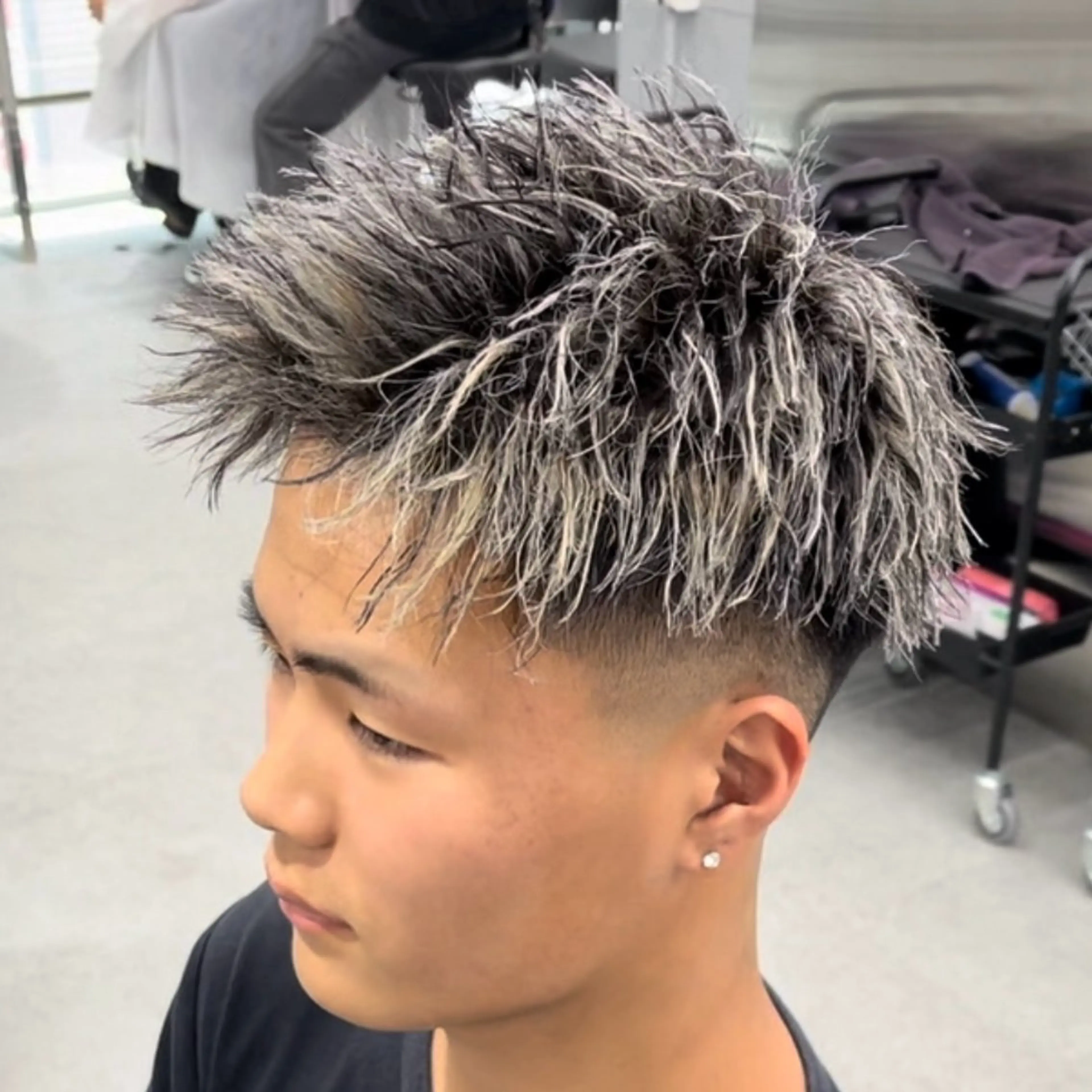 カラー パーマ メンズ カット ヘアカラー パーマ 🔥メンズカット＋パ ーマ🔥菊池一真のヘアスタイル