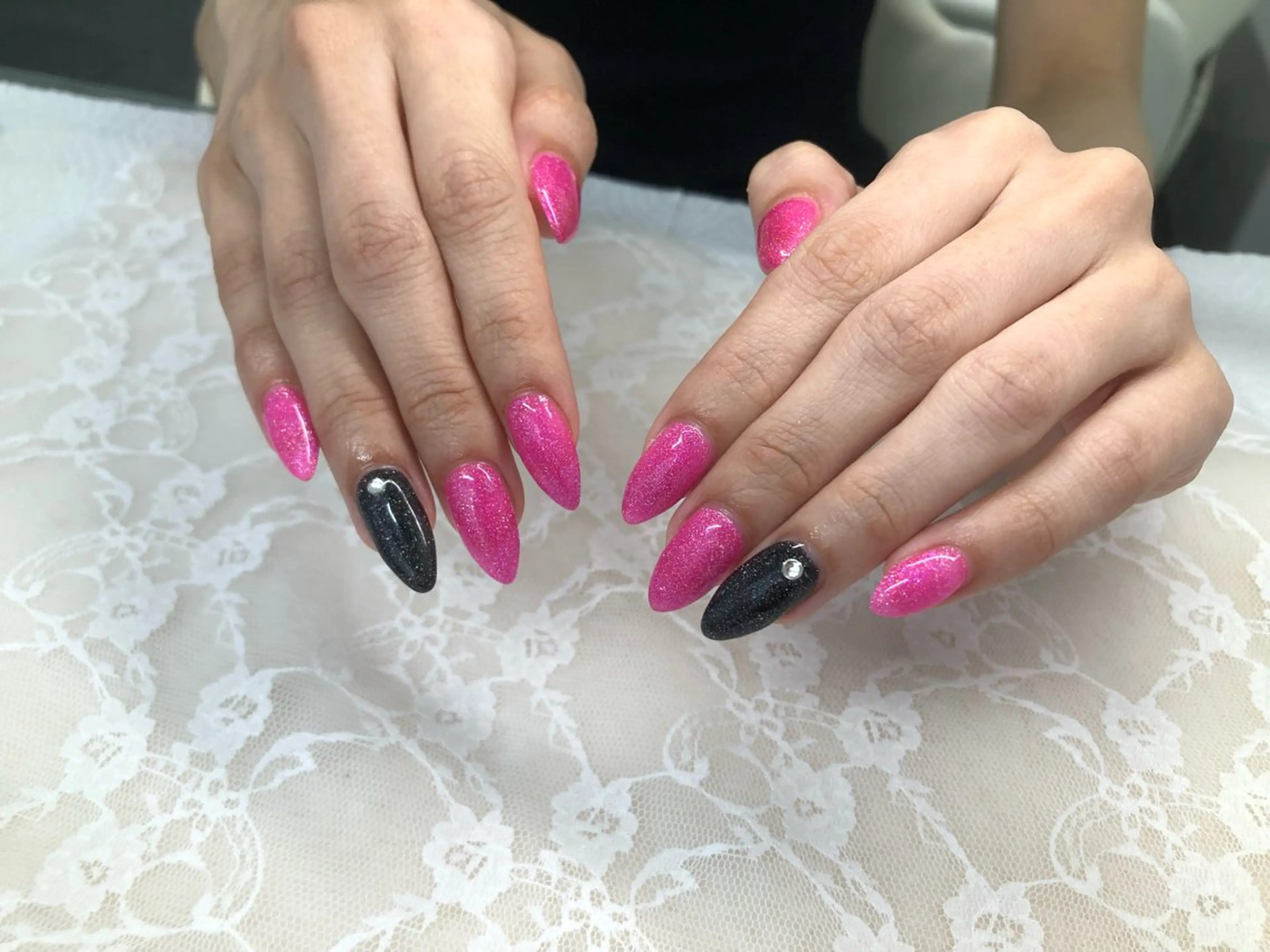 ネイル ピンク ハンドネイル フットネイル ハンドケア 心斎橋Salon Epokkuのネイルデザイン