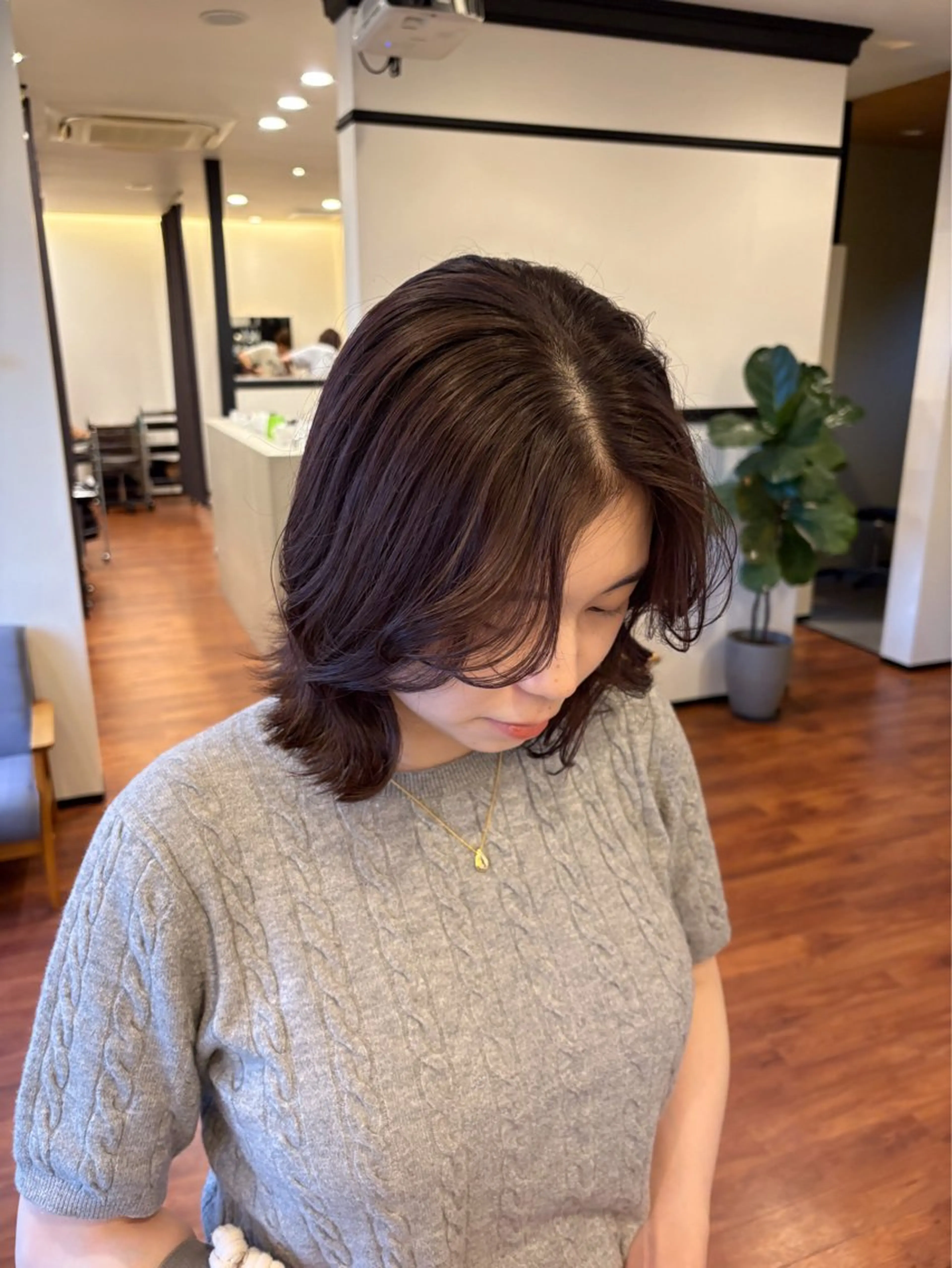 ミディアム カラー waku所属・菜月/豊橋/ 下地店隔週のヘアスタイル