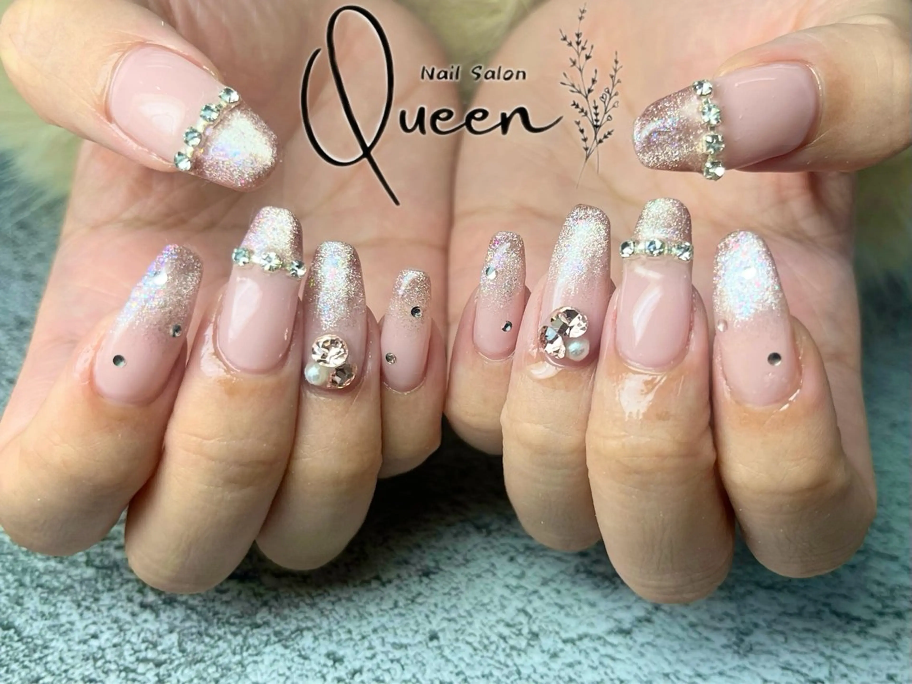 ネイル ハンドネイル Queen nail 北堀江 ASUKAのネイルデザイン
