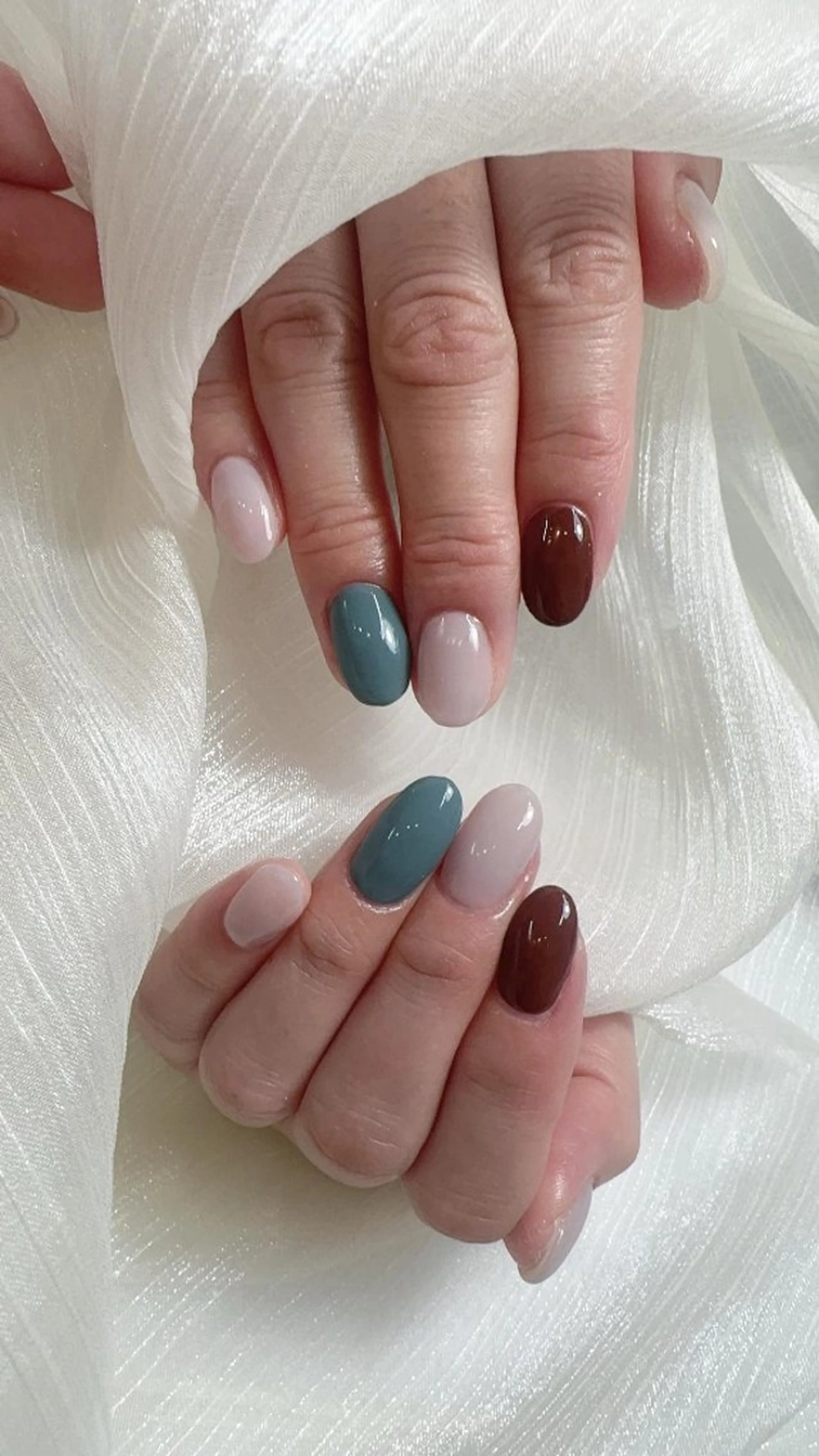 「オフ+ ケアあり」カラー3色+パラジェルの写真