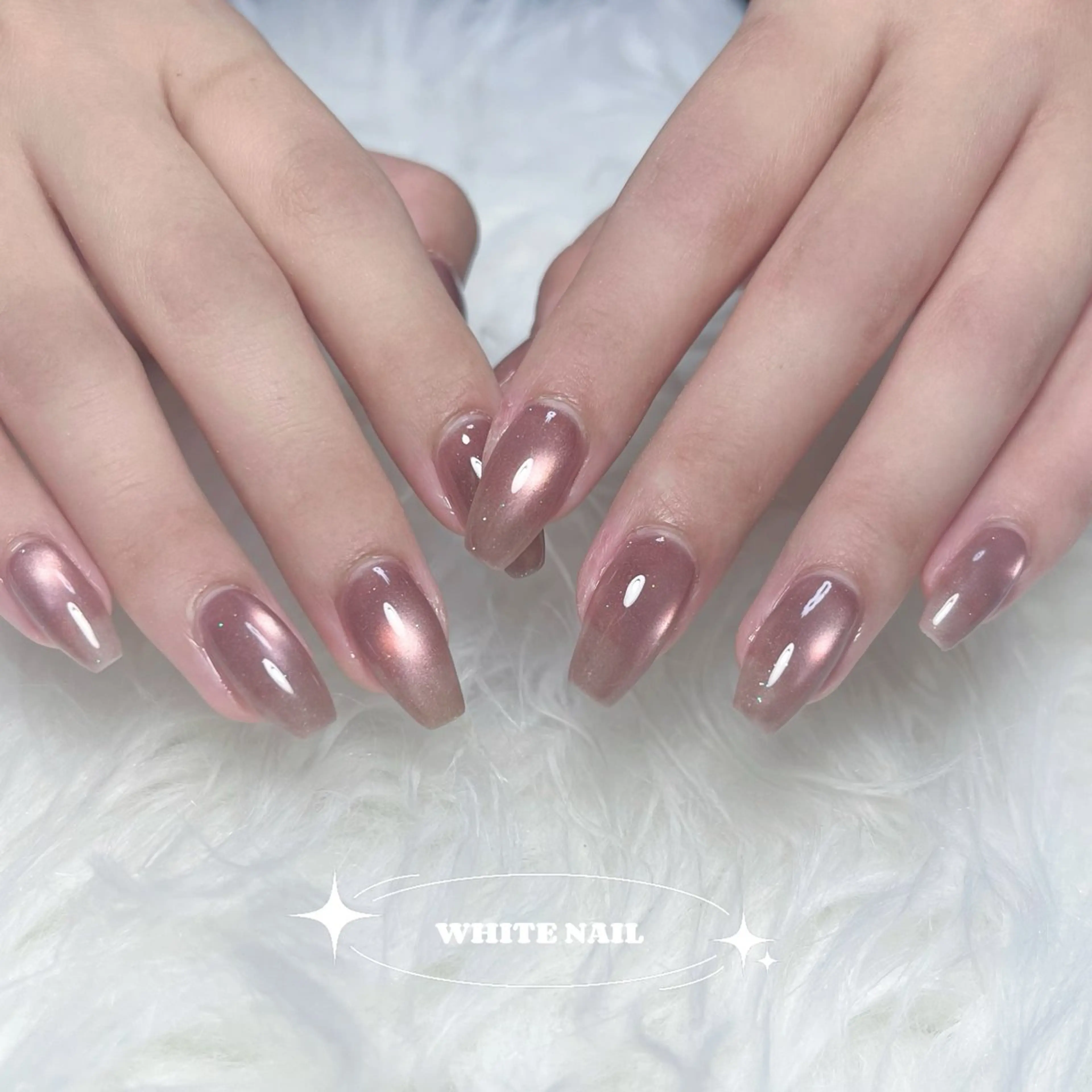 ネイル whitening salon WHITE 名古屋栄店所属・WHITE nail 栄店のネイルデザイン