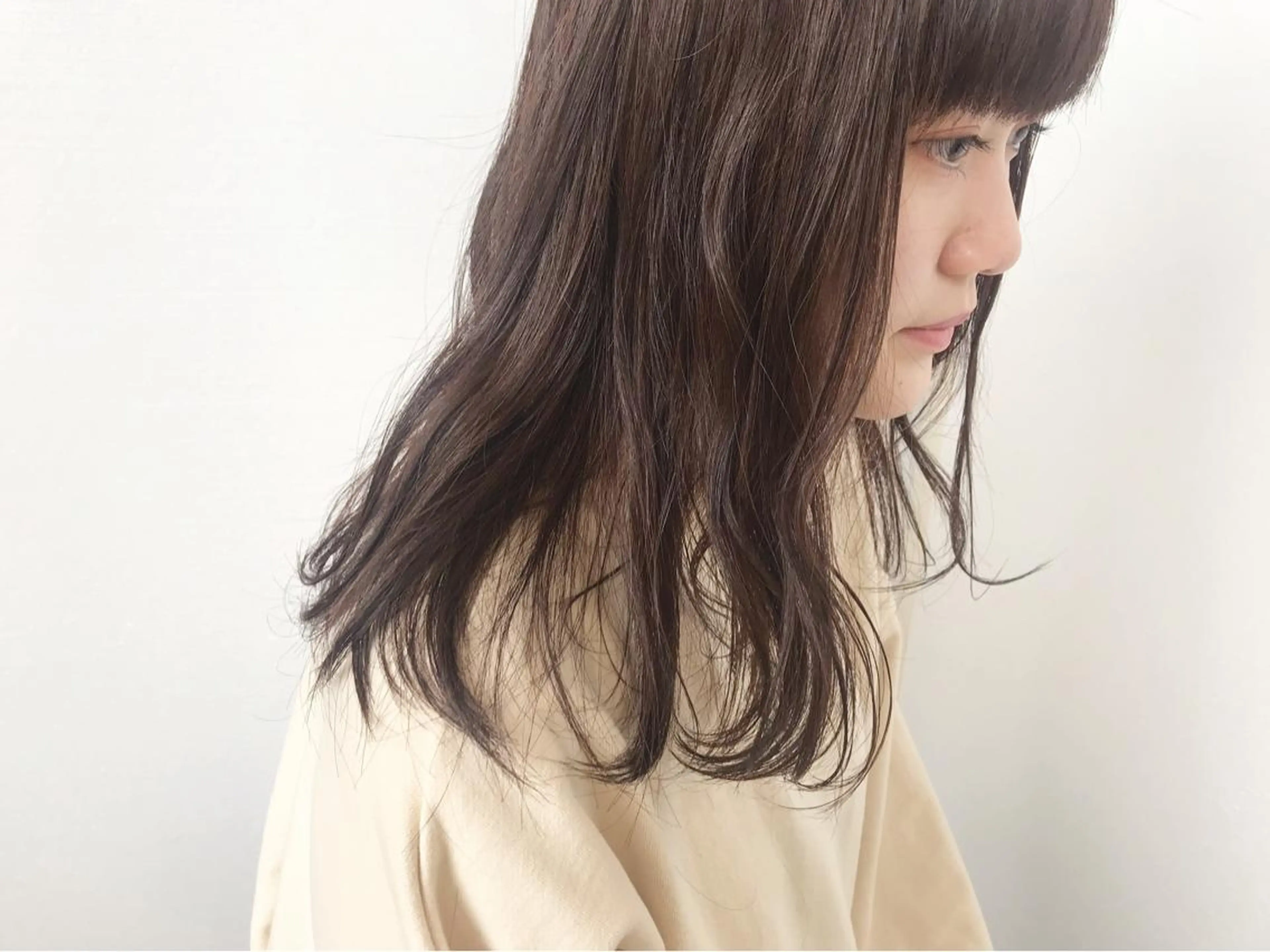 ロング カラー 透明感カラー イルミナカラー 【Uneユヌ】菊地 春那のヘアスタイル