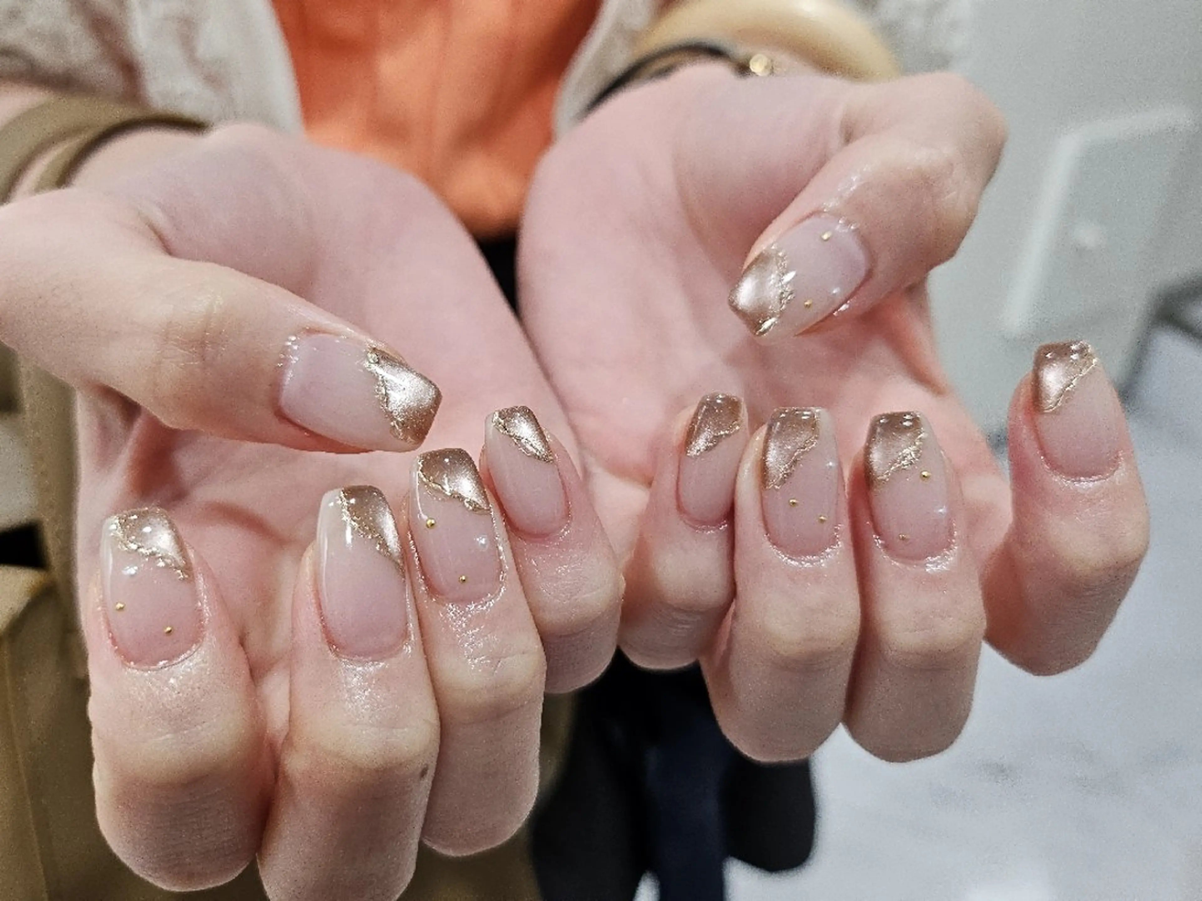 ネイル ジェルネイル マグネットネイル 持ち込み ニュアンスネイル パラジェル ハンドネイル 表参道colore店 🌼kazu🌼のネイルデザイン