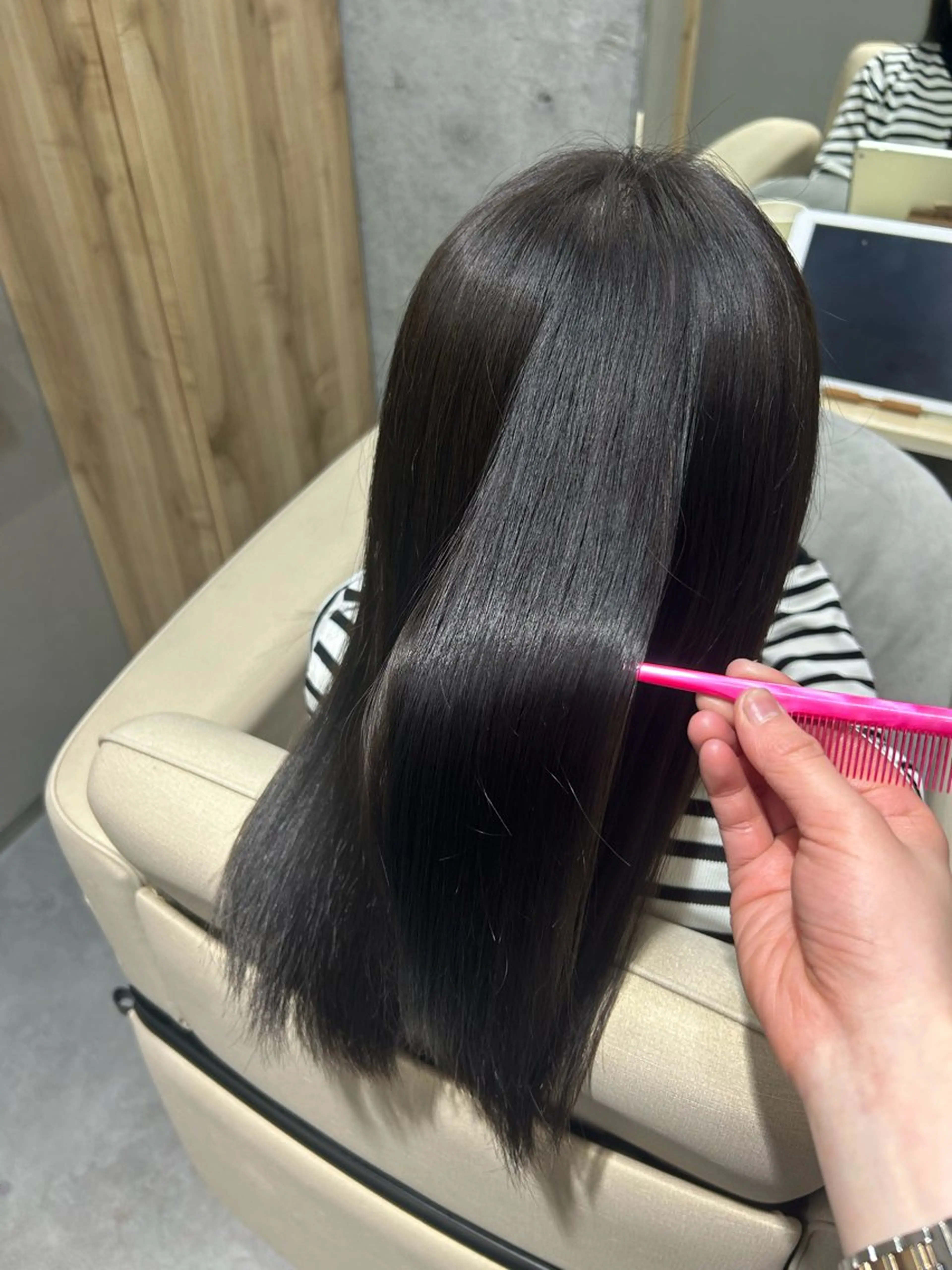 カラー ダークグレー ダークグレージュ グレージュ 🩵✨石井涼風💎 縮毛矯正✨🩵のヘアスタイル