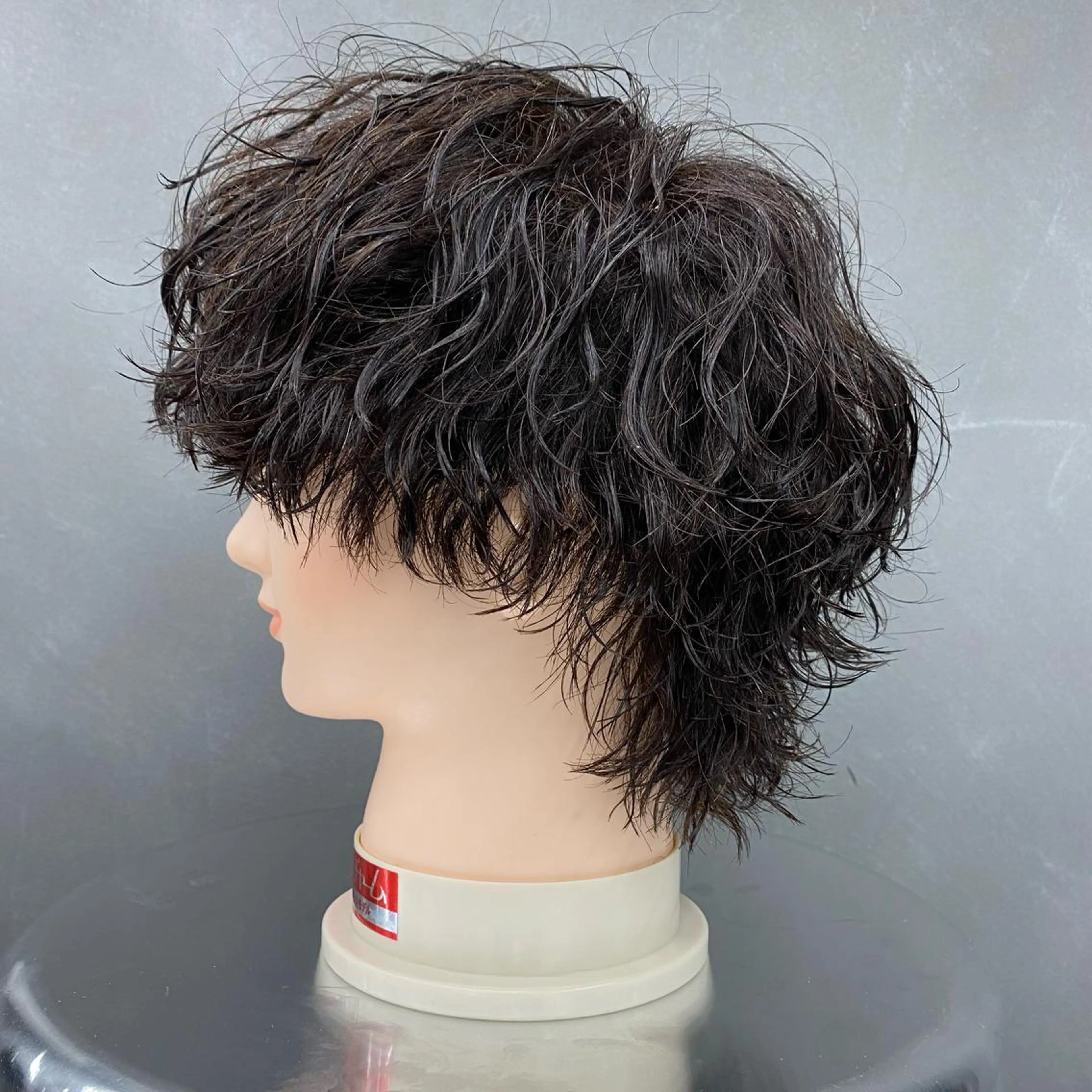 ミディアム パーマ メンズ 波巻きパーマ メンズウルフカット ウルフカット 🌀メンズパーマ🌀 縦落ち/波巻きのヘアスタイル