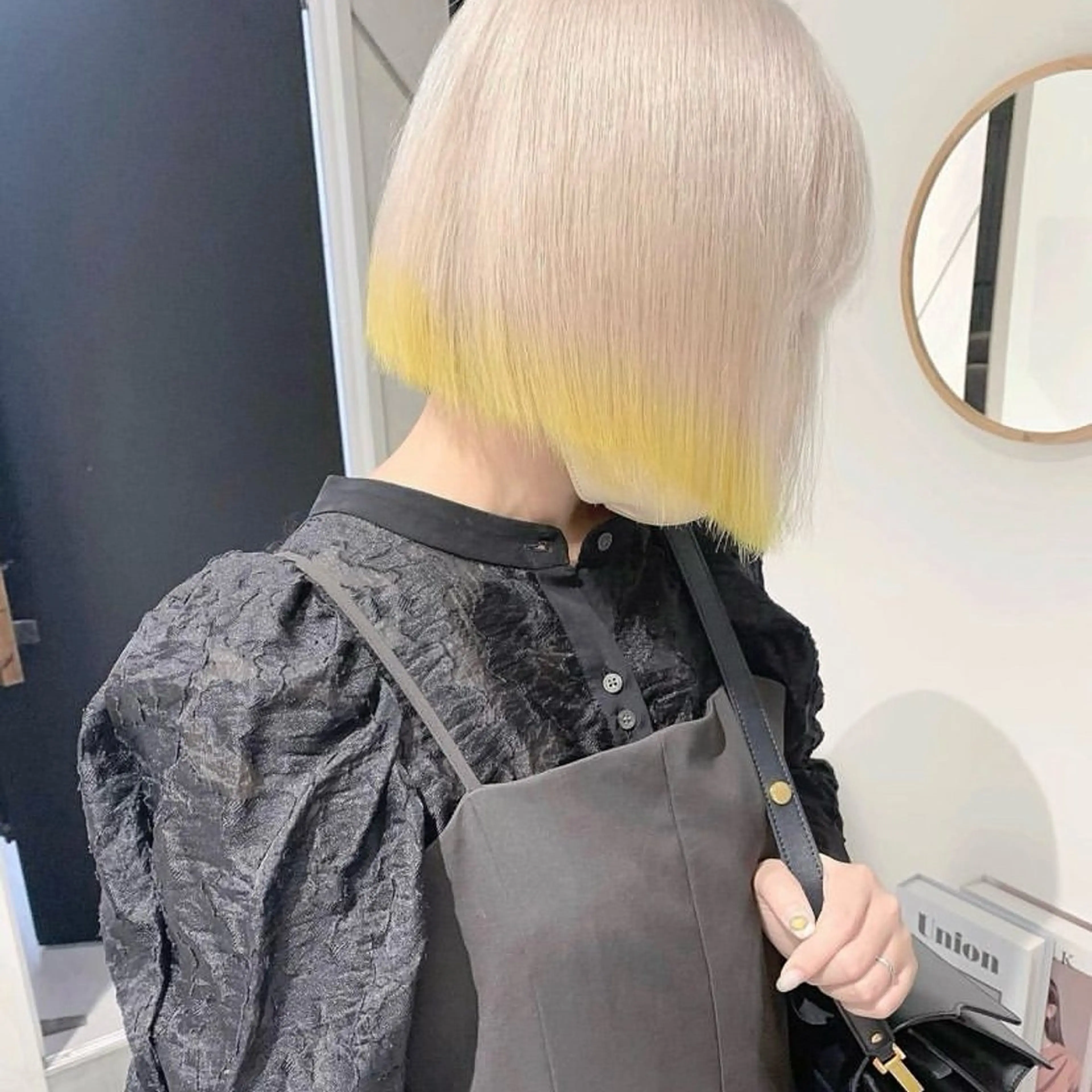 カラー 梅田ハイトーンカラー / ibuのヘアスタイル